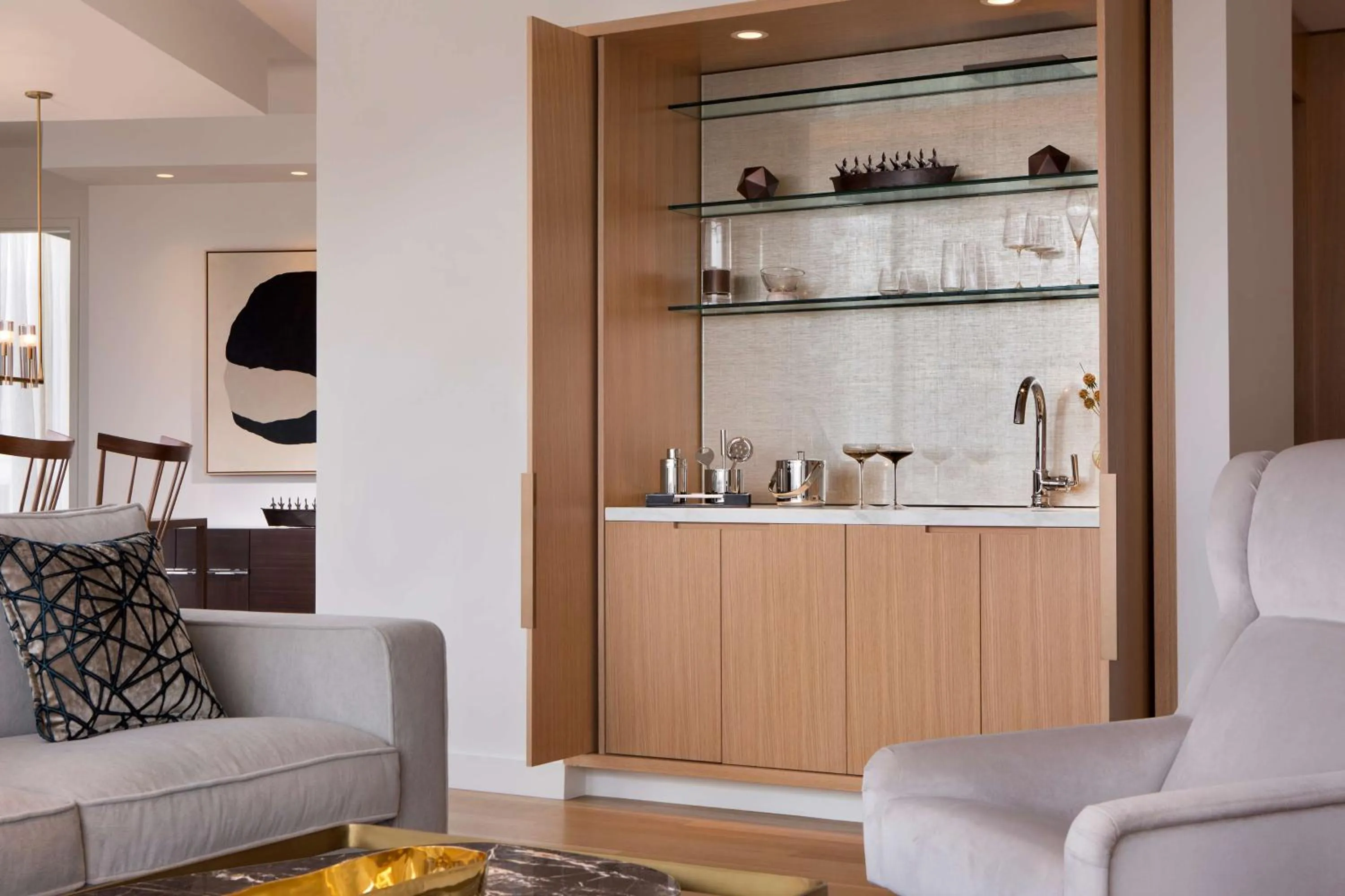 Photo of the whole room in Conrad Washington DC