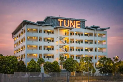 Tune Hotel KLIA Aeropolis (Airport Hotel)
