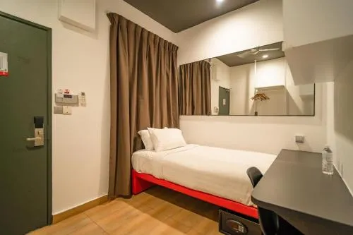 Tune Hotel KLIA Aeropolis (Airport Hotel)