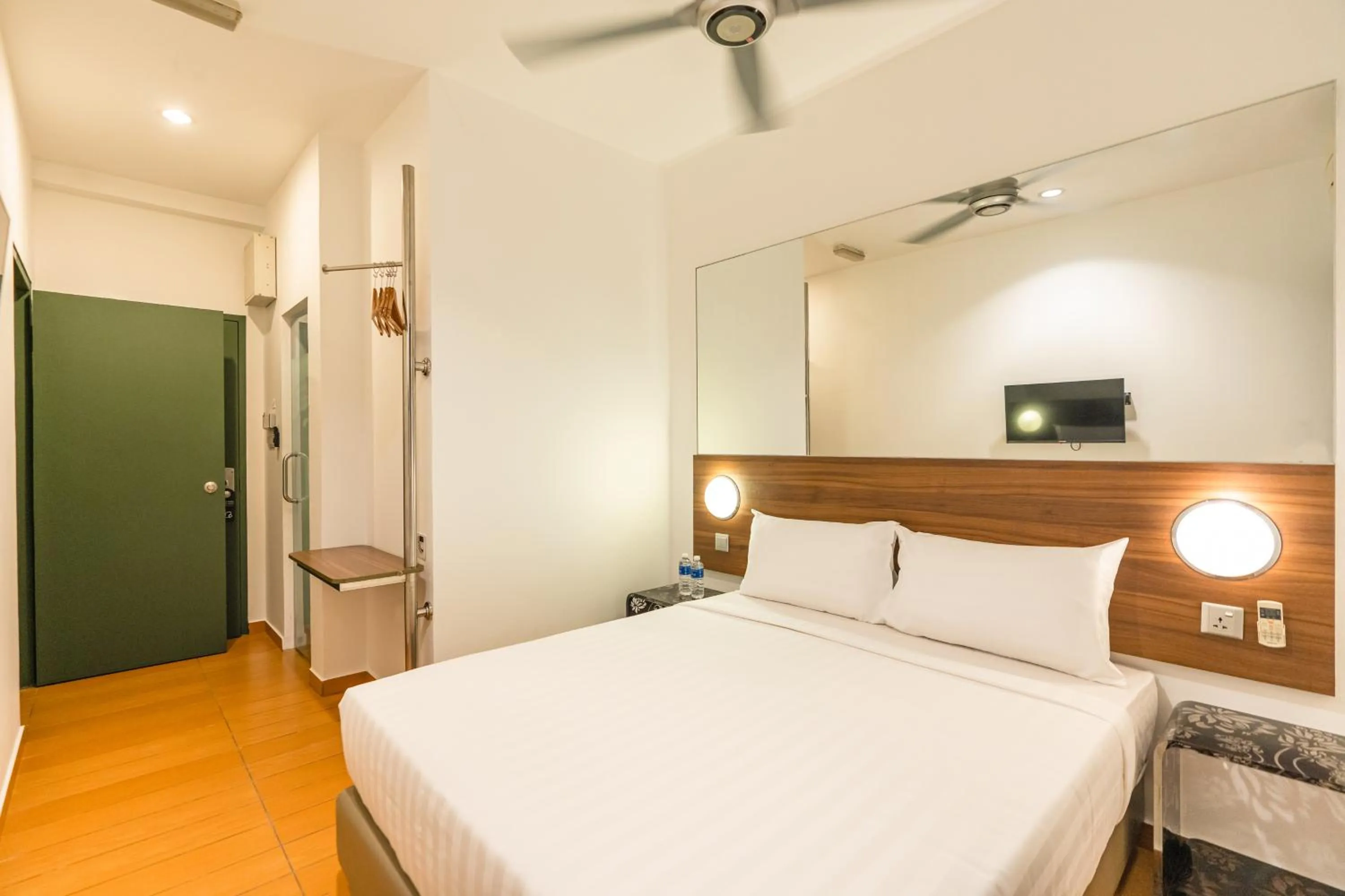 Bed in Tune Hotel - Danga Bay Johor