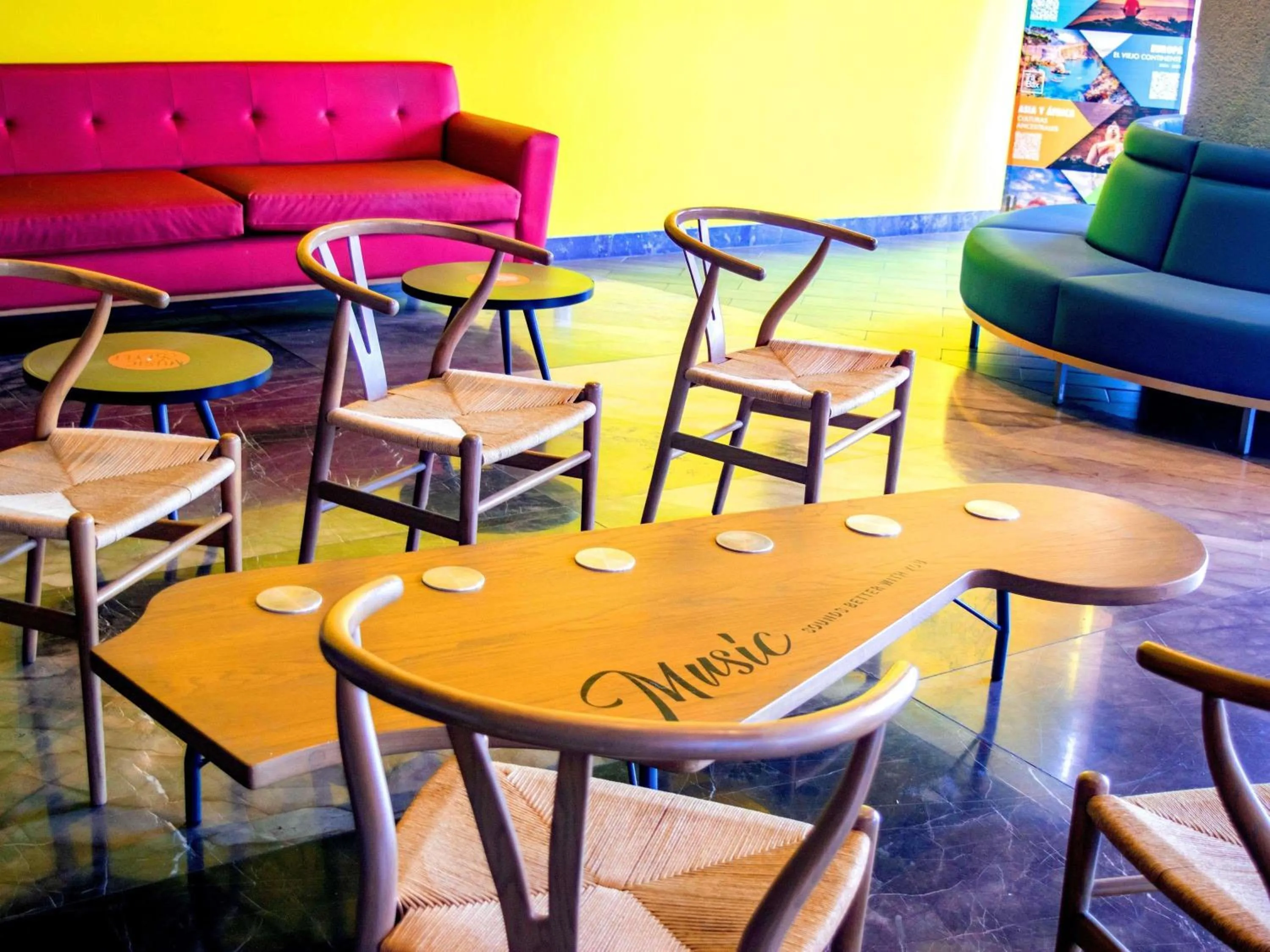 Lounge or bar in Ibis Styles Merida Galerias