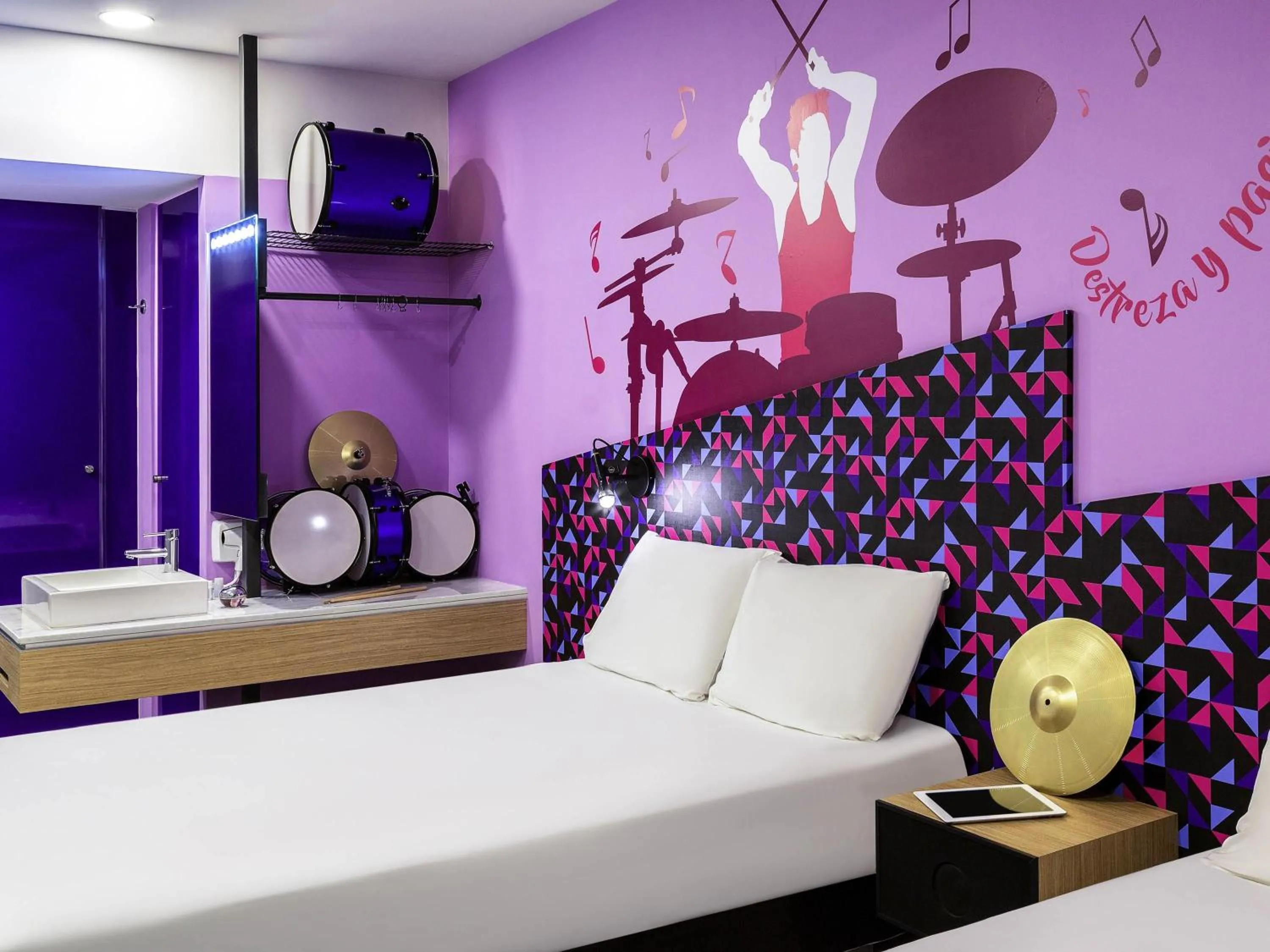 Bedroom, Bed in Ibis Styles Merida Galerias
