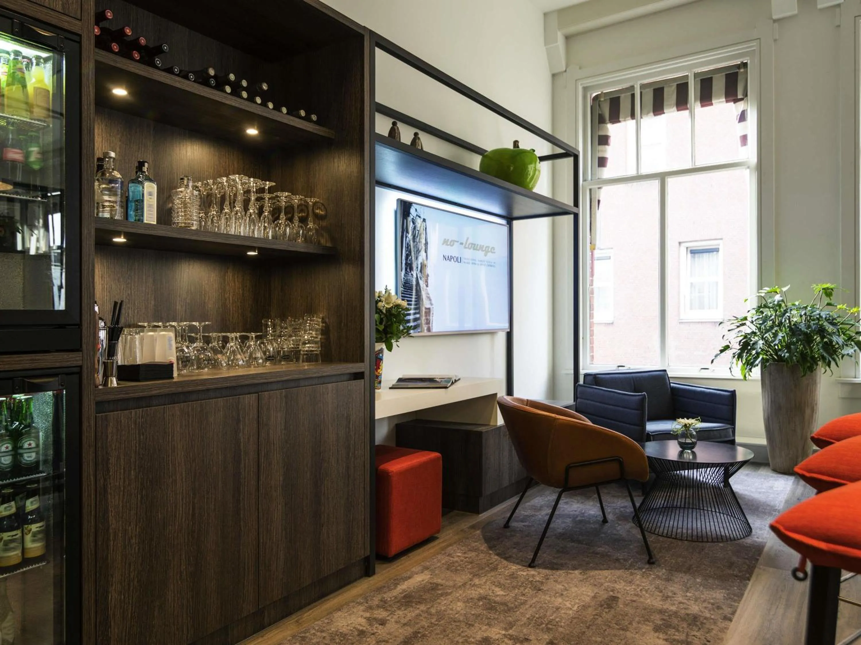 Lounge or bar in ibis Styles Den Haag City Centre