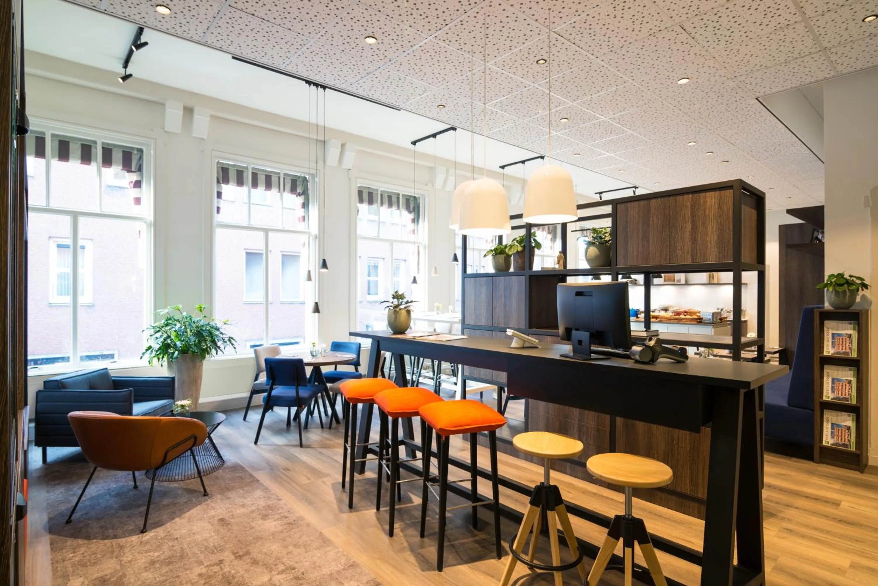 Lounge or bar in ibis Styles Den Haag City Centre