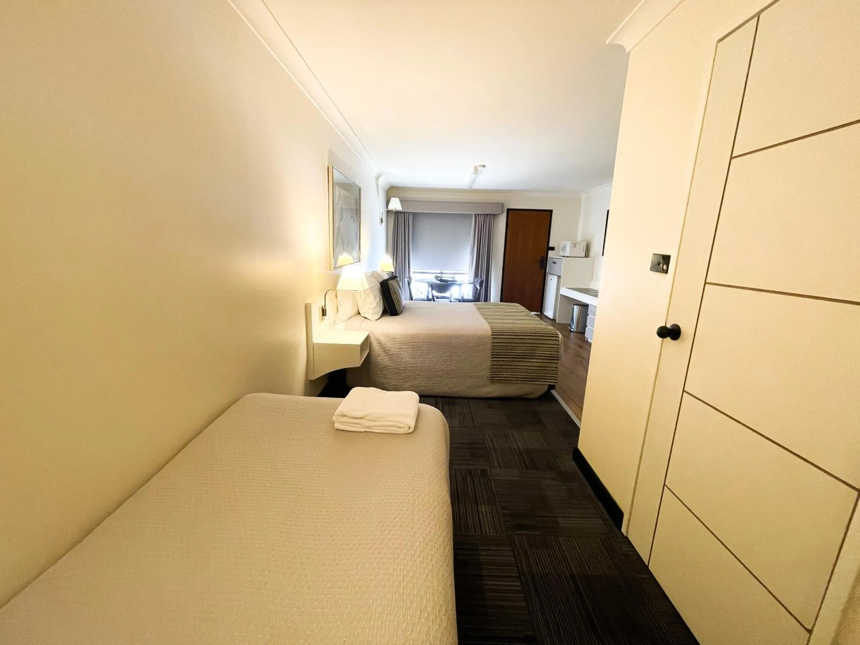 Bedroom, Bed in The Palms Dubbo