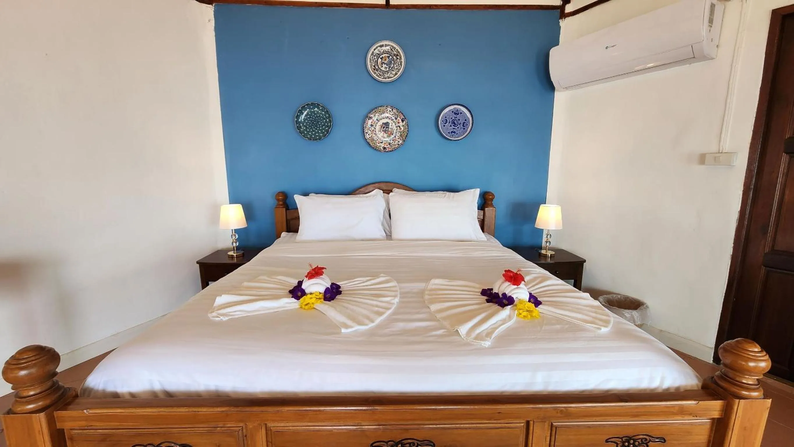 Bedroom, Bed in Banyan Bay Villas