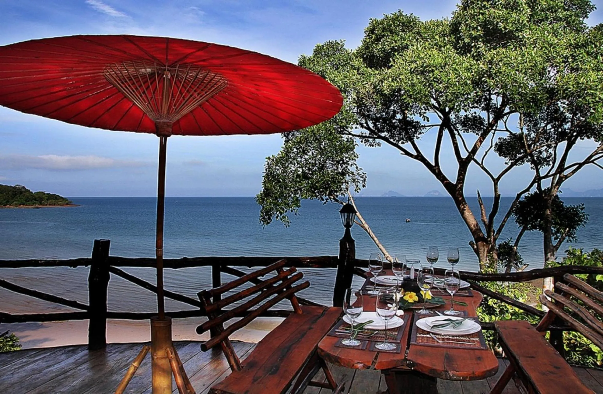 Restaurant/places to eat in Banyan Bay Villas