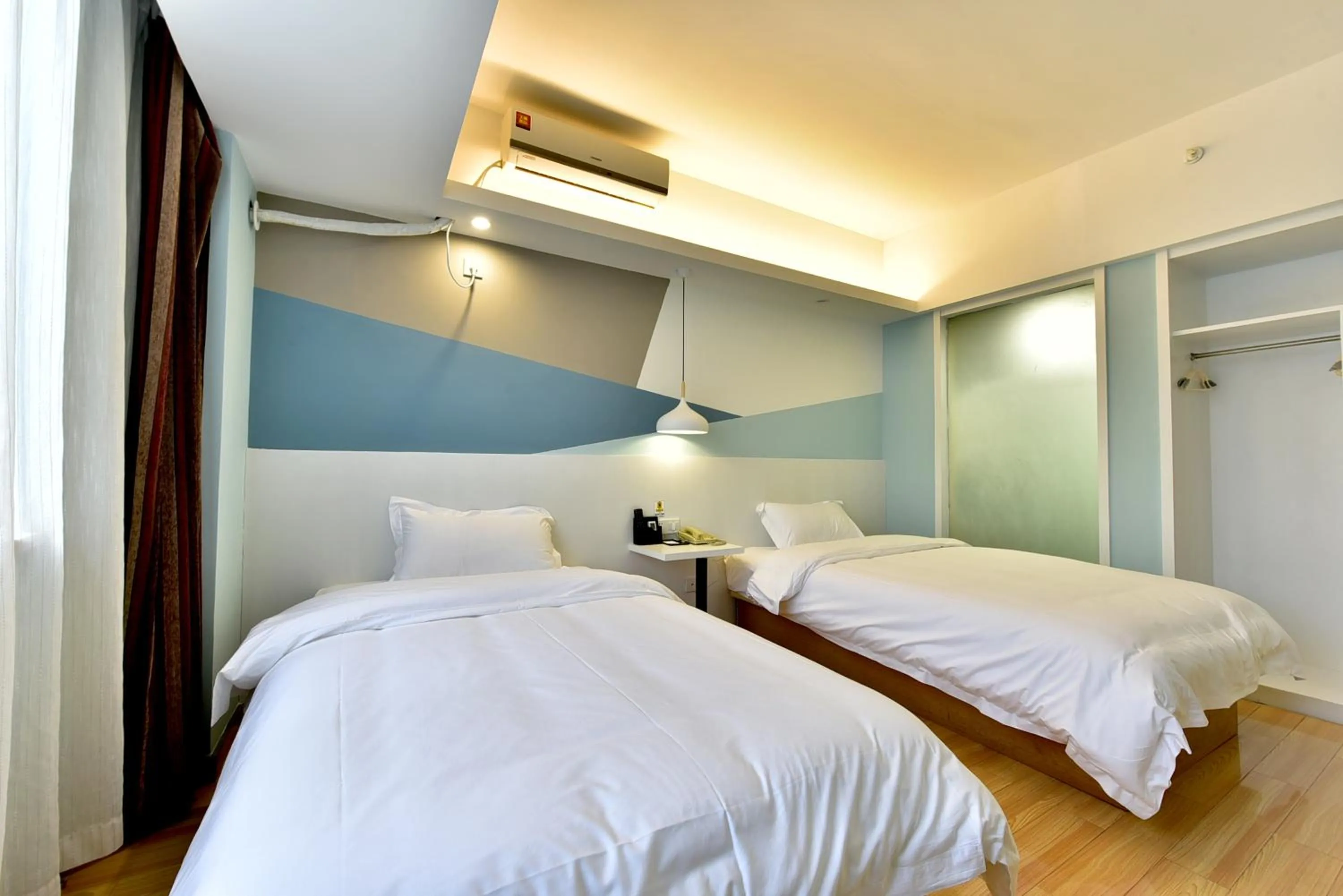 Bed in Jihao Selected Hotel