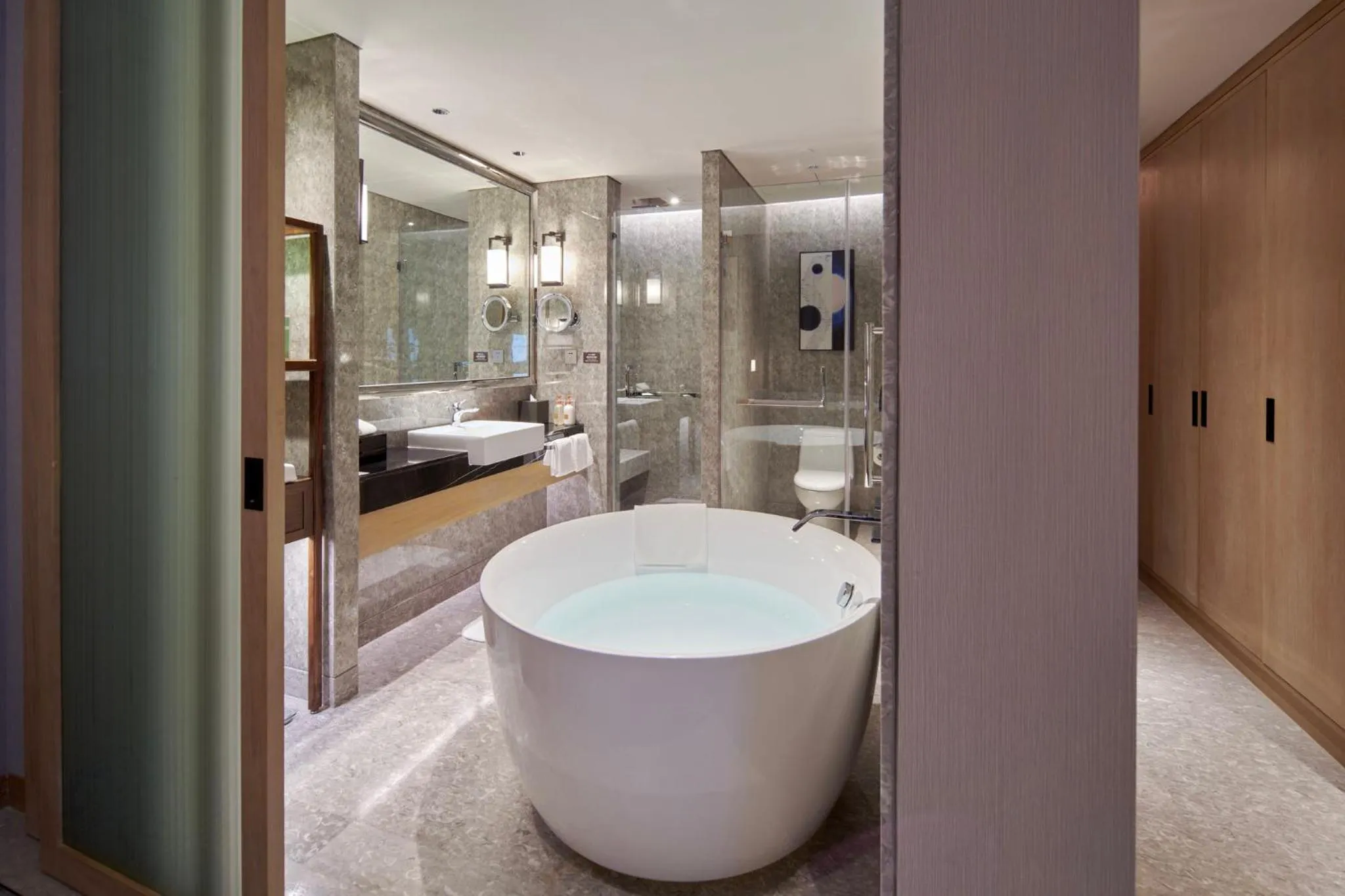 Bathroom in Crowne Plaza - Kunming Ancient Dian Town by IHG