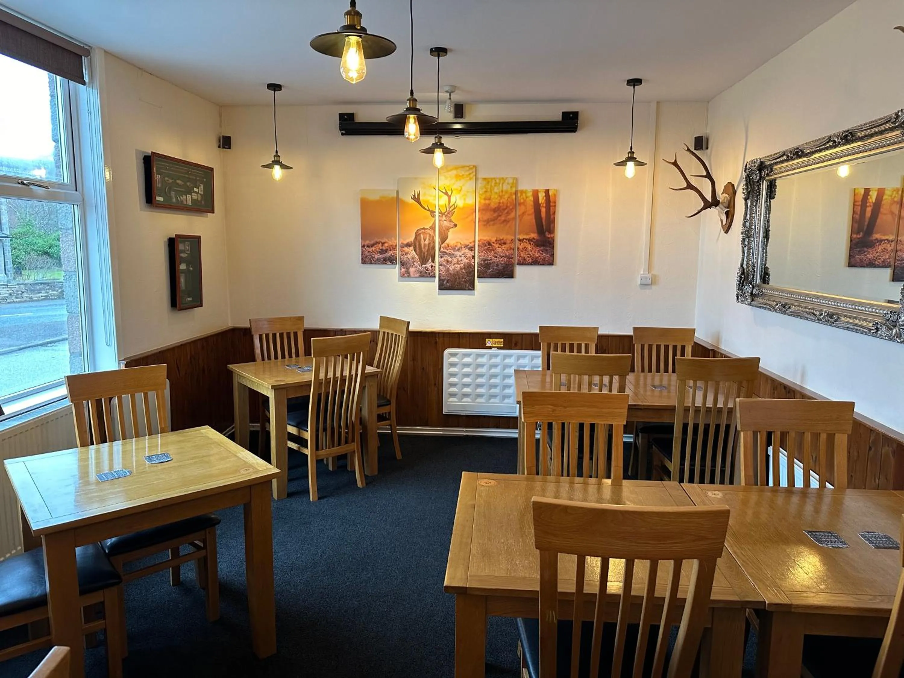 Lounge or bar in The Glen Hotel Newtonmore