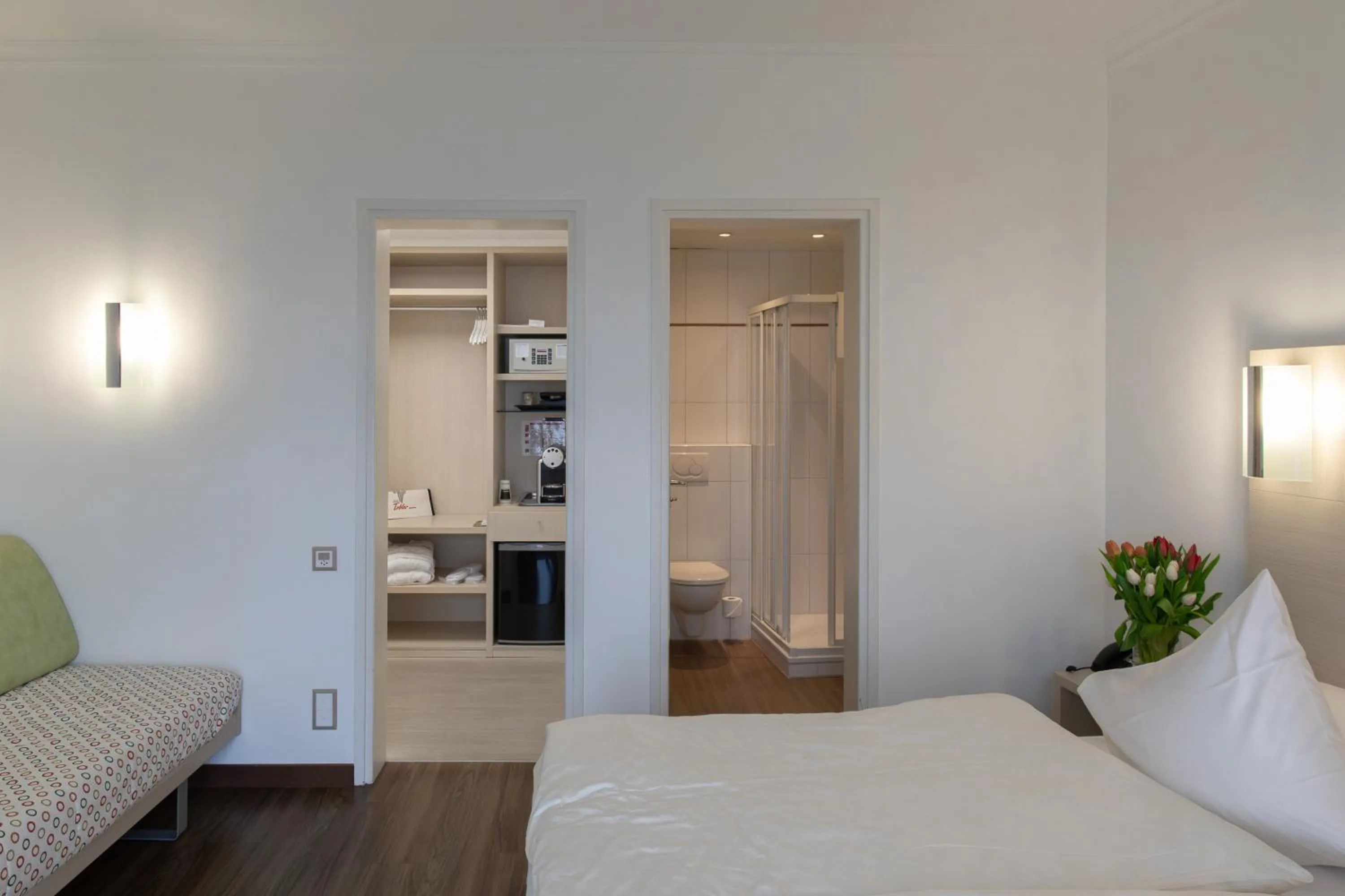 Bedroom, Bed in Hotel Tobler