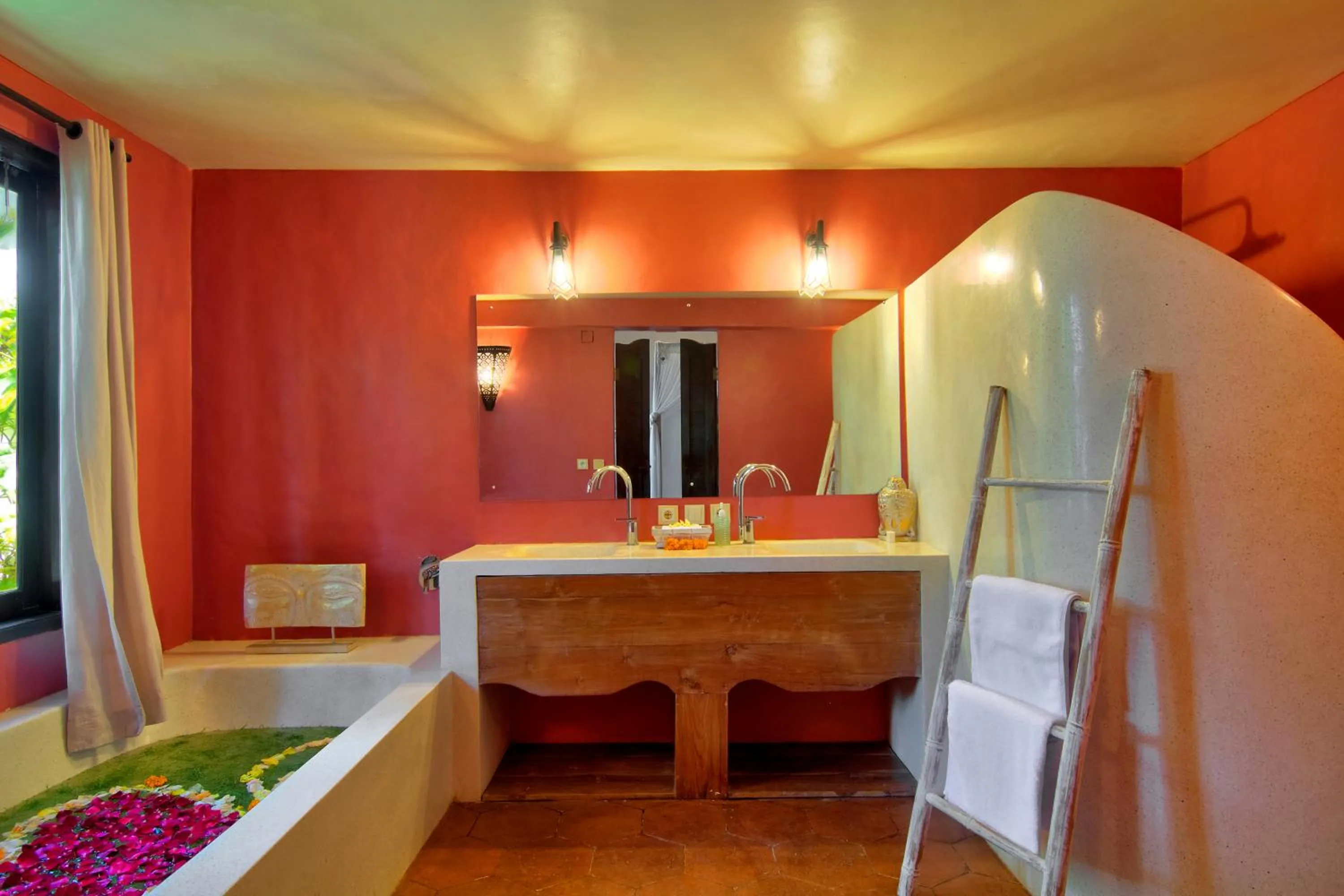 Sannyas Boutique Hotel