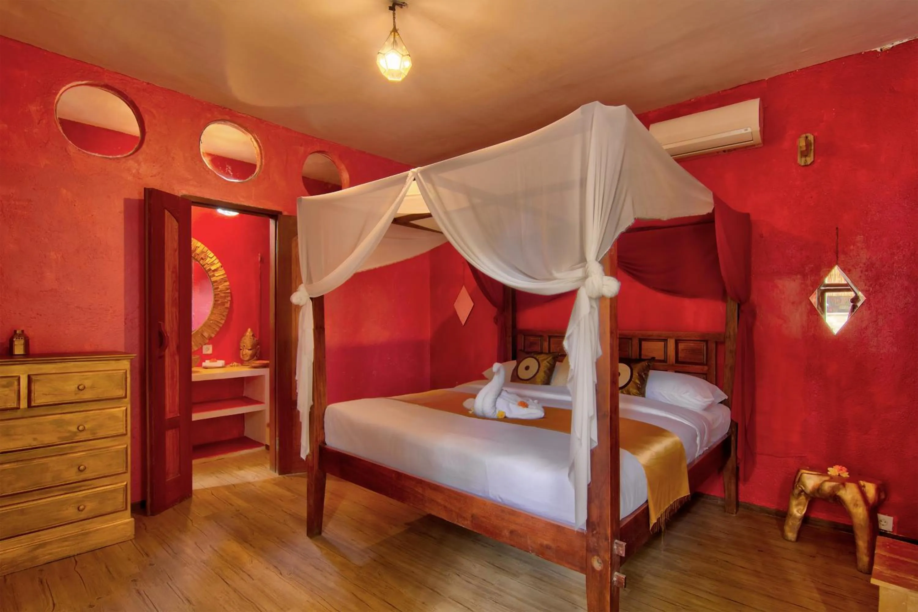 Sannyas Boutique Hotel