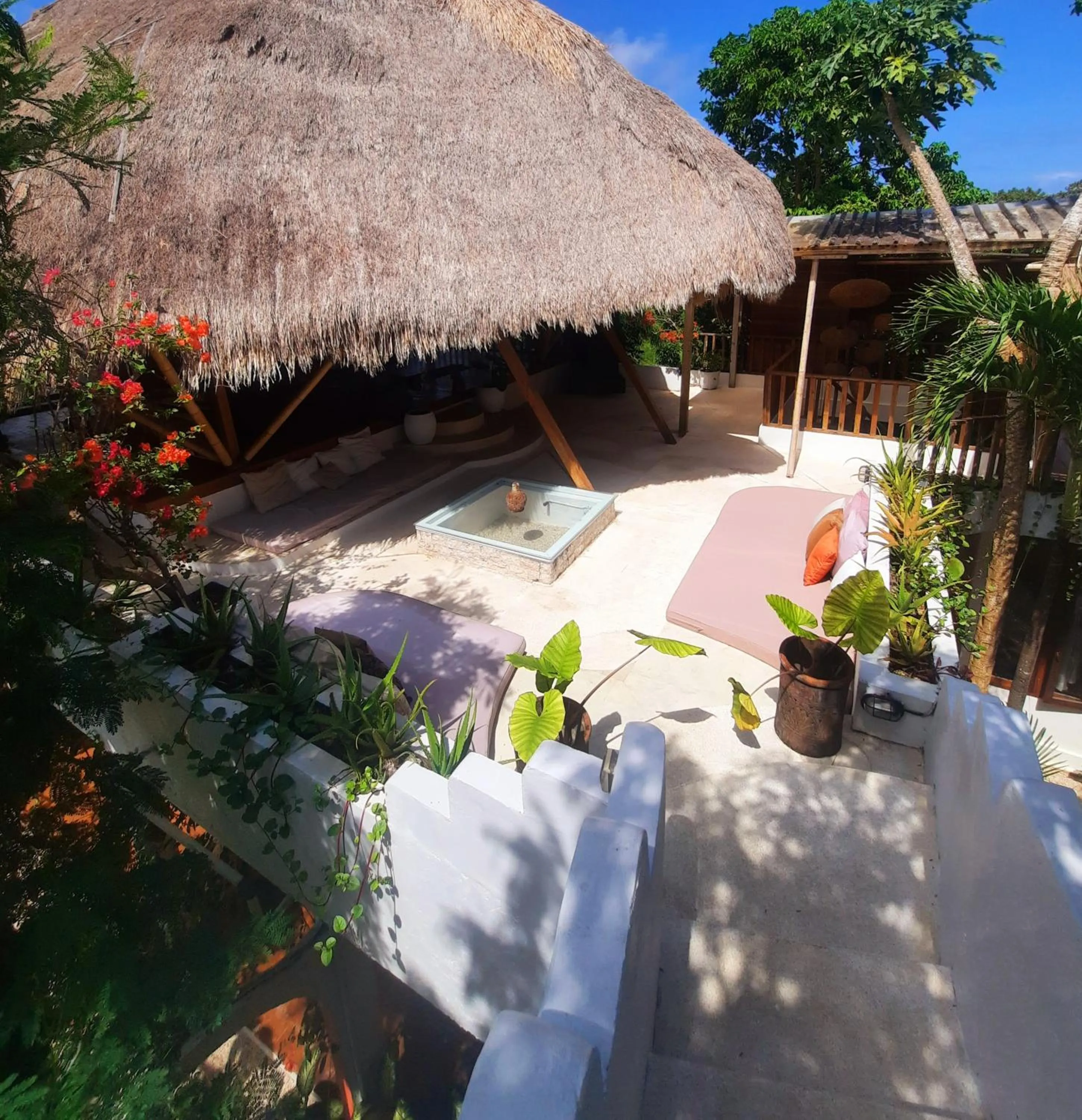Patio in Sannyas Boutique Hotel