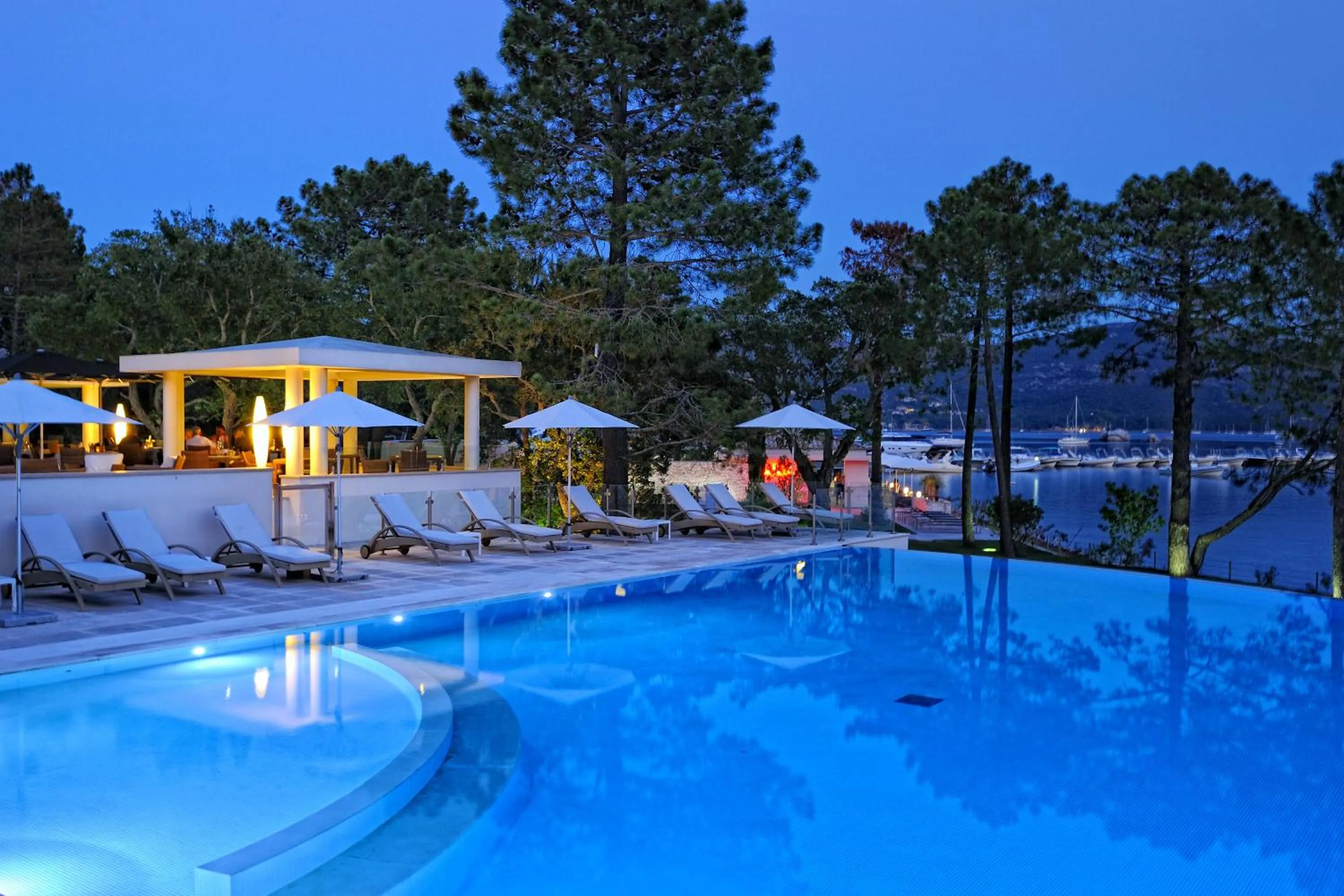 Night in Hotel Don Cesar