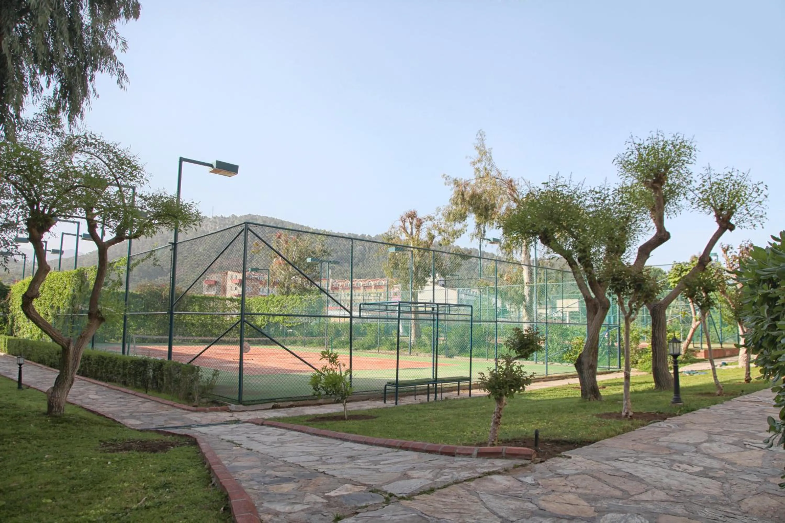 Garden in Queen's Park Le Jardin