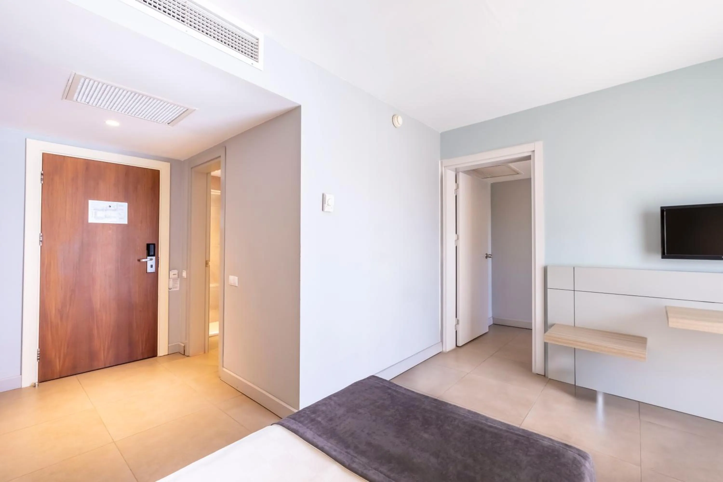 Bed in Queen's Park Le Jardin