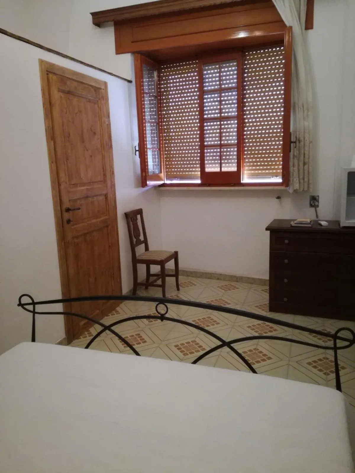 Property building, Bed in Lucapannune