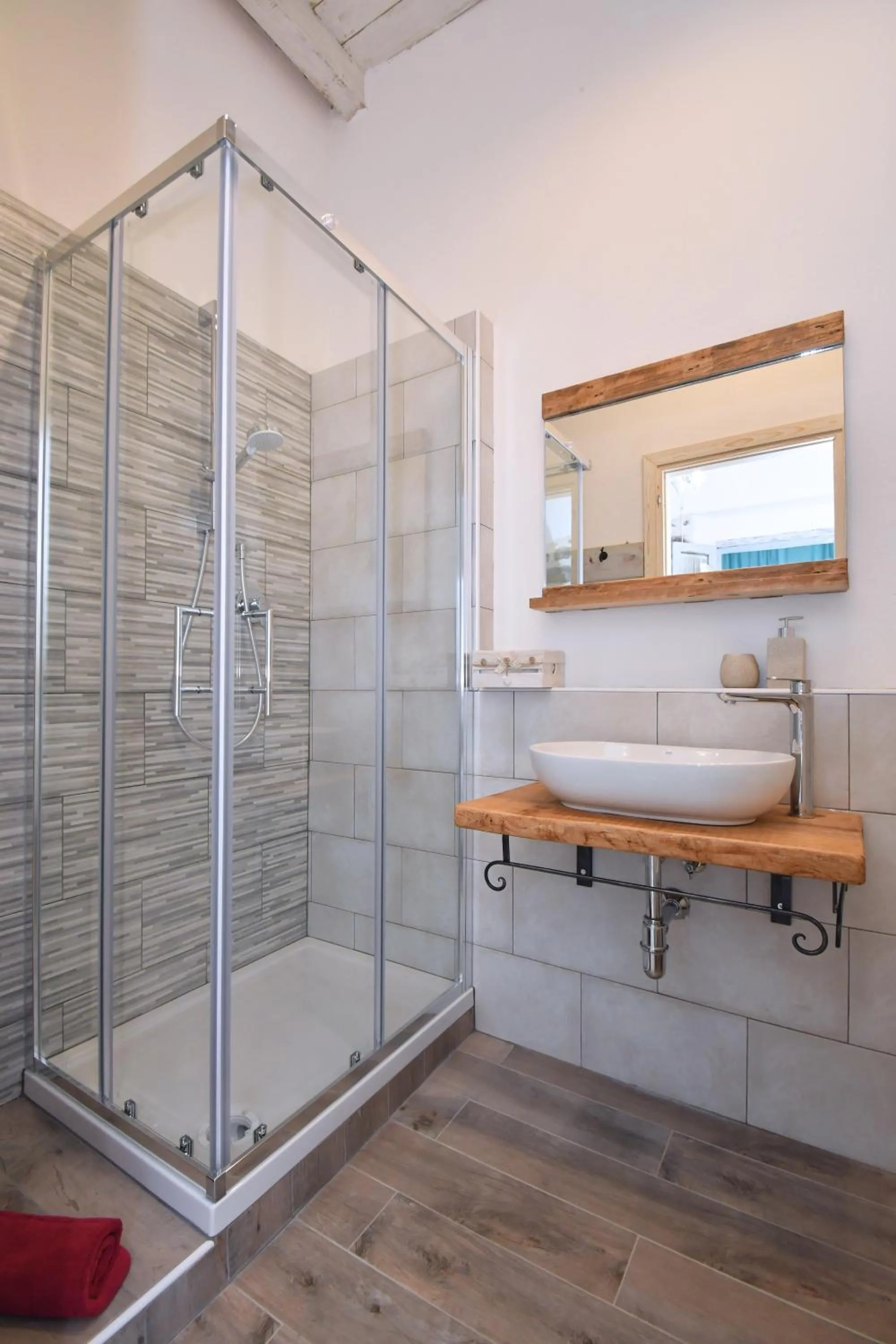 Bathroom in B&B Sa domo de sos Massaios