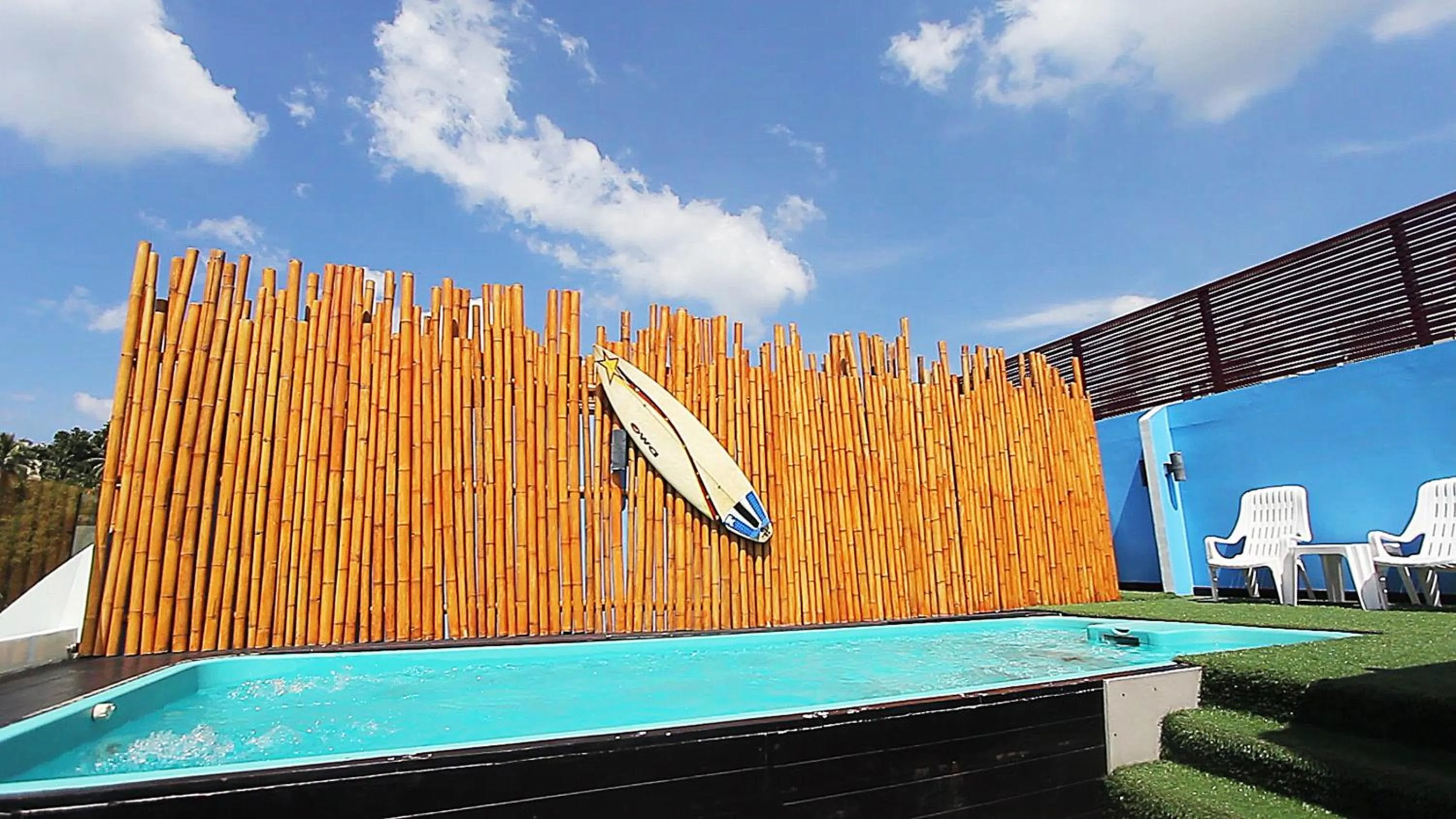 Swimming pool in Must Sea Hotel - SHA Hotel