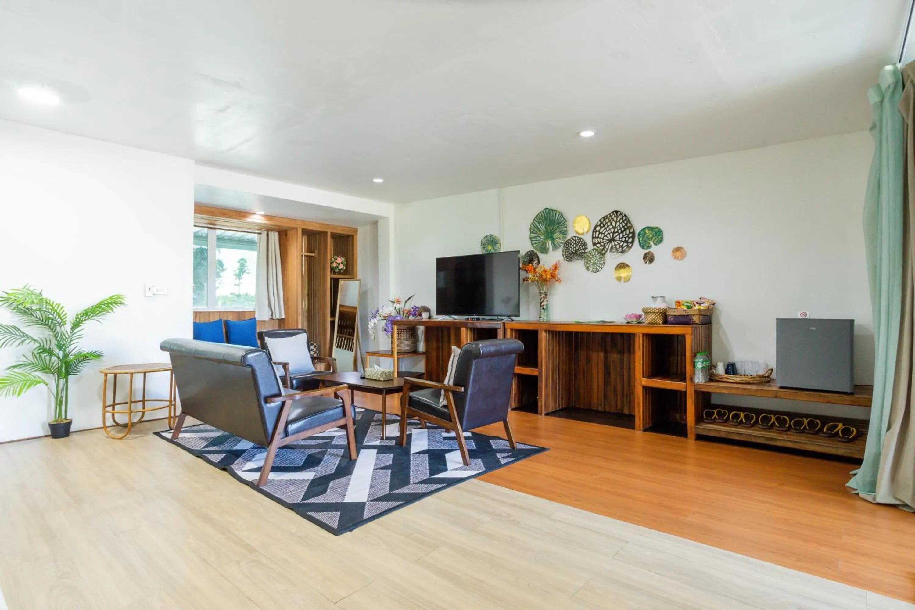 Seating area in Varni Homestay