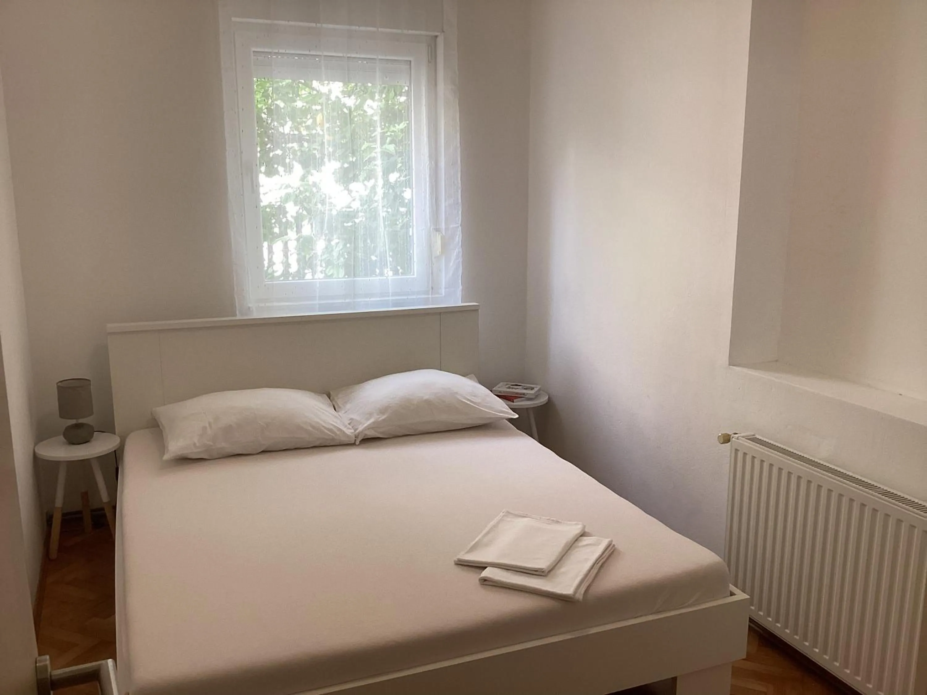 Bed in Apartments Ploka