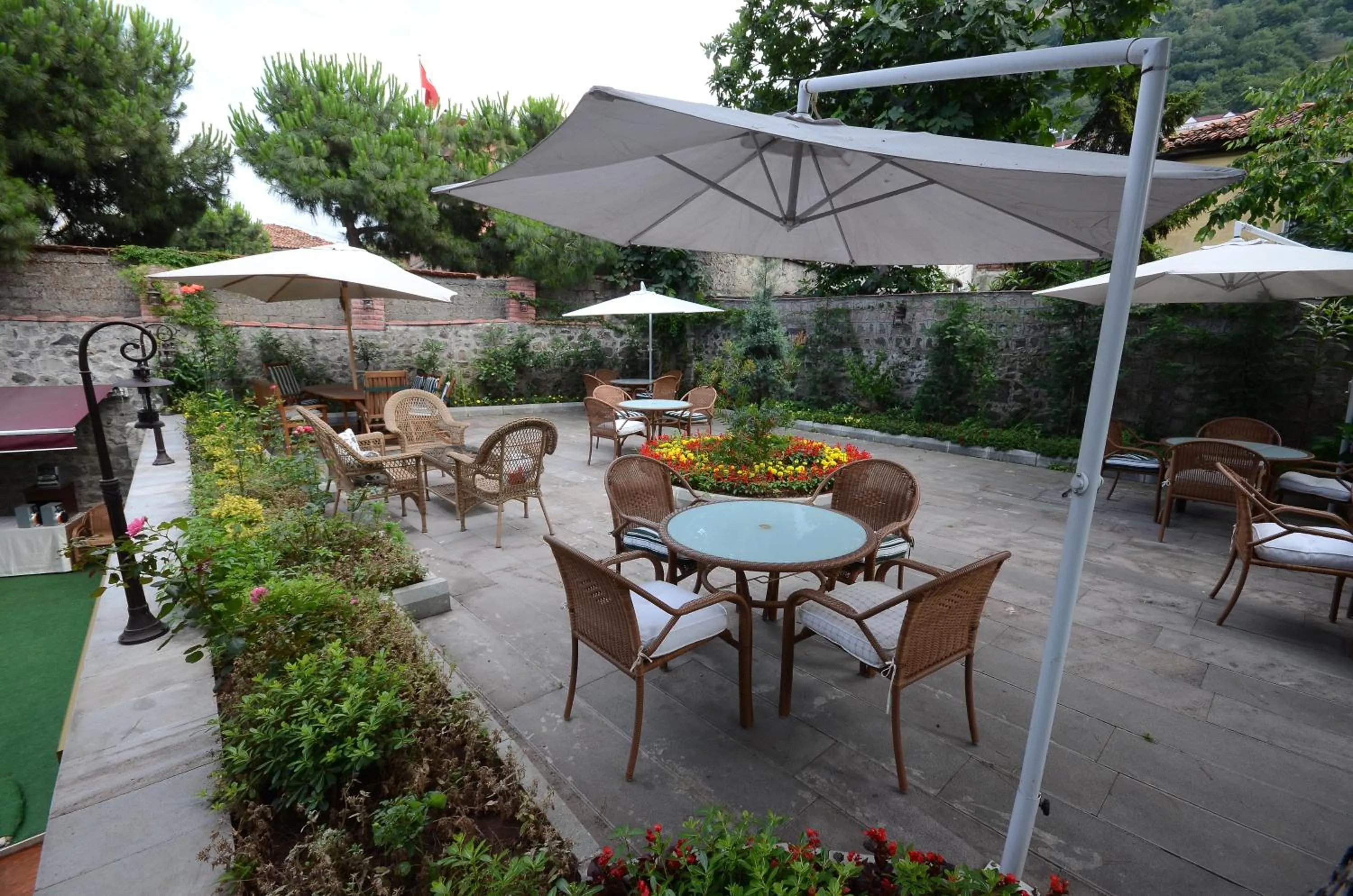 Garden in Tahir Aga Konagi Hotel