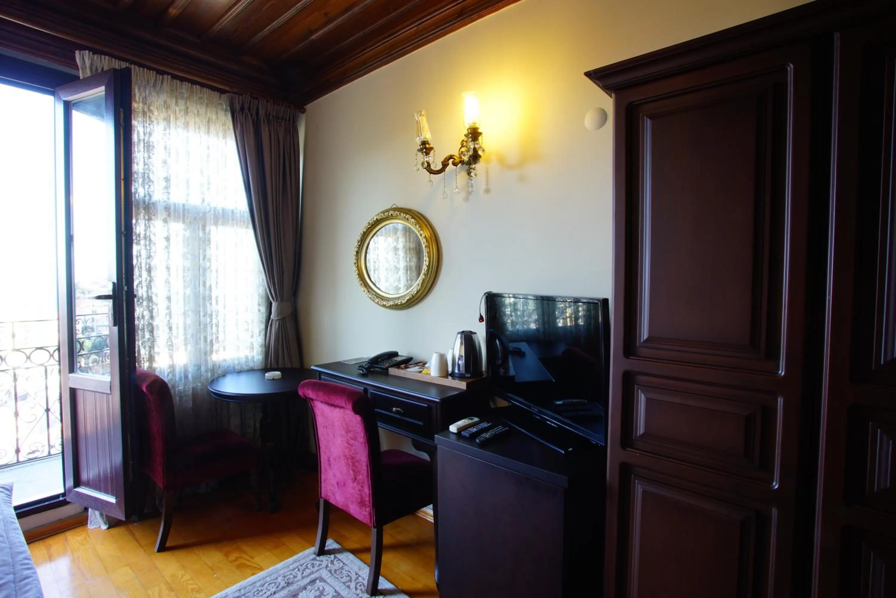 Decorative detail in Tahir Aga Konagi Hotel