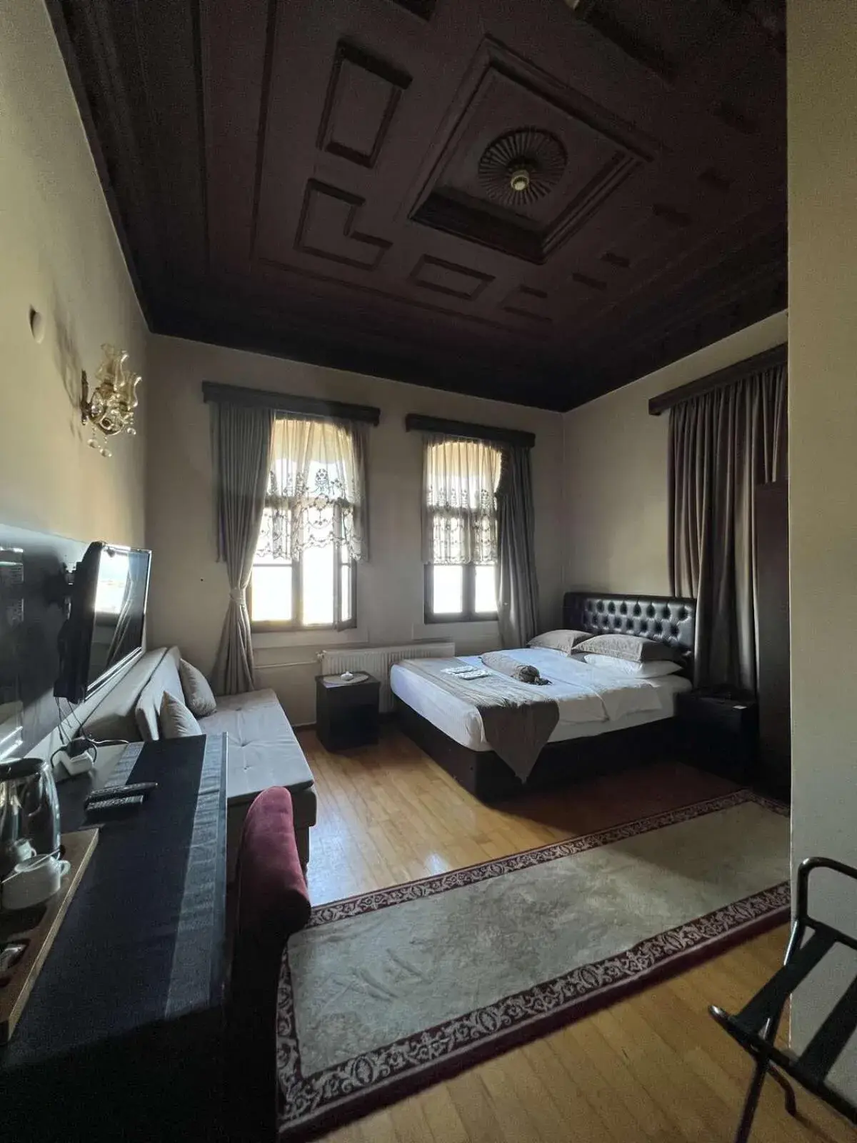 Standard Triple Room in Tahir Aga Konagi Hotel Standard Triple Room in Tahir Aga Konagi Hotel