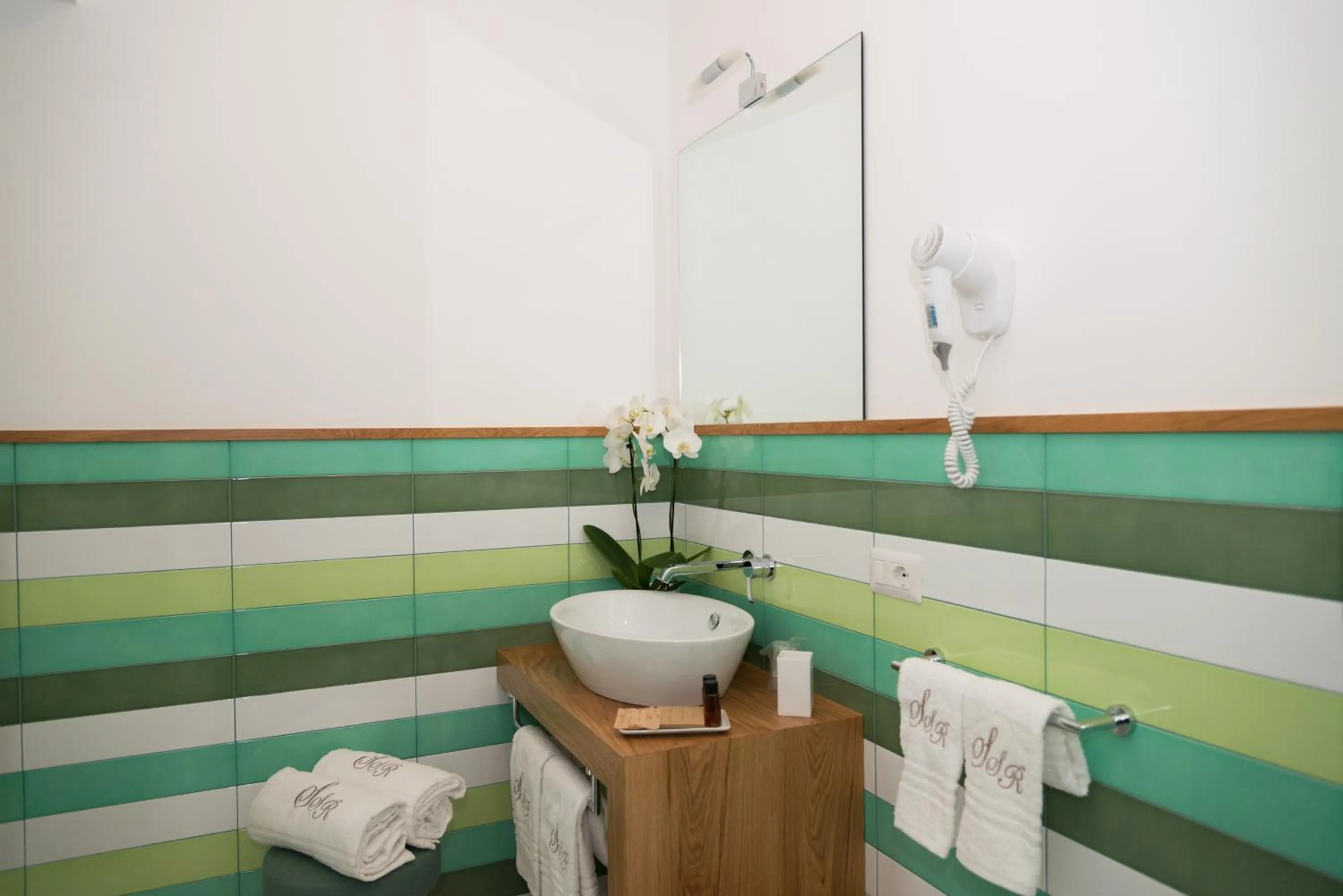 Bathroom in Sorrento Stylish Rooms