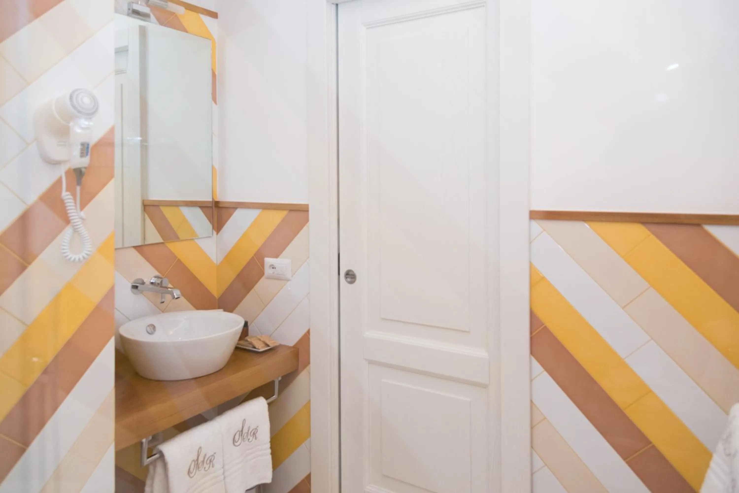 Bathroom in Sorrento Stylish Rooms