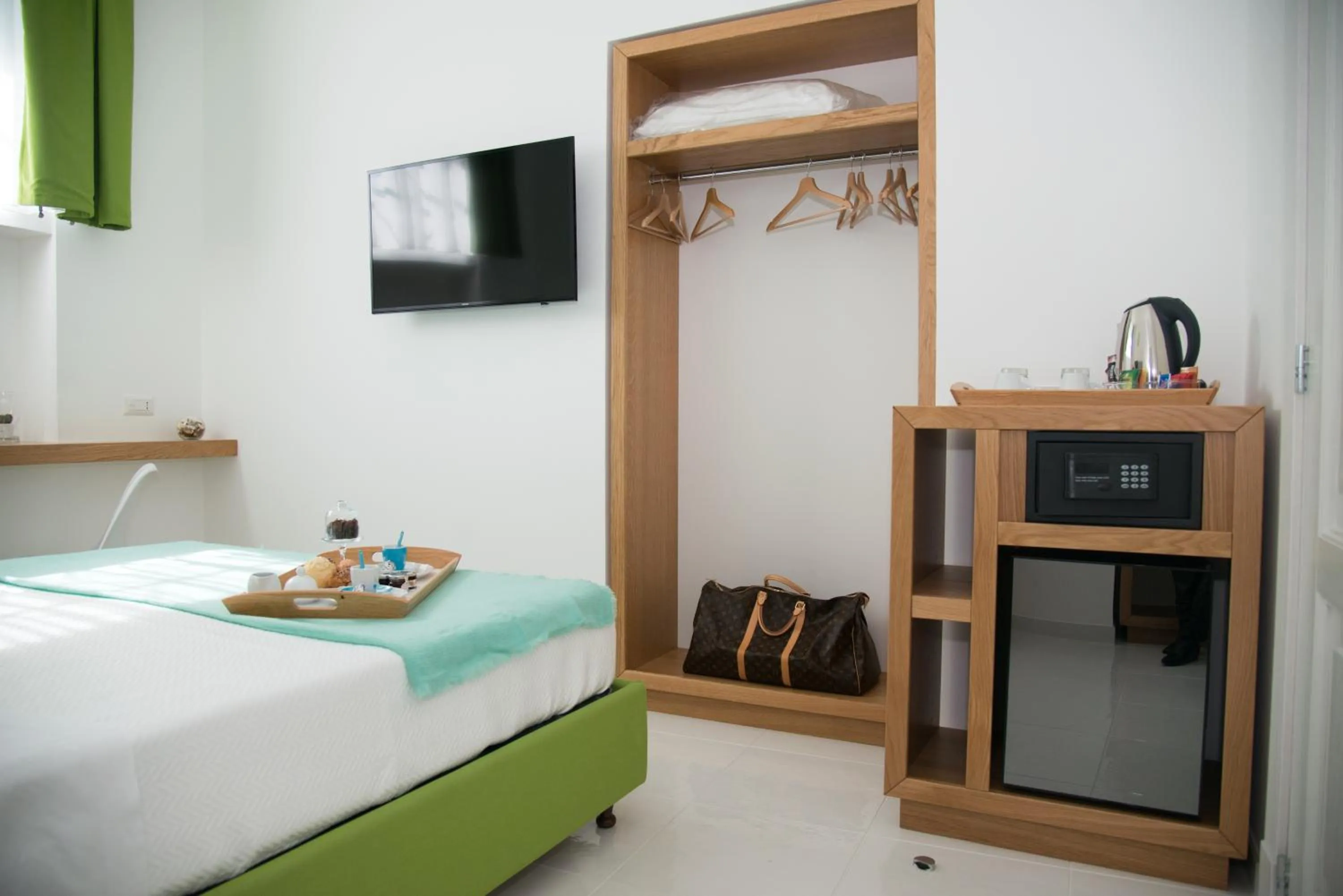 Photo of the whole room, Bed in Sorrento Stylish Rooms