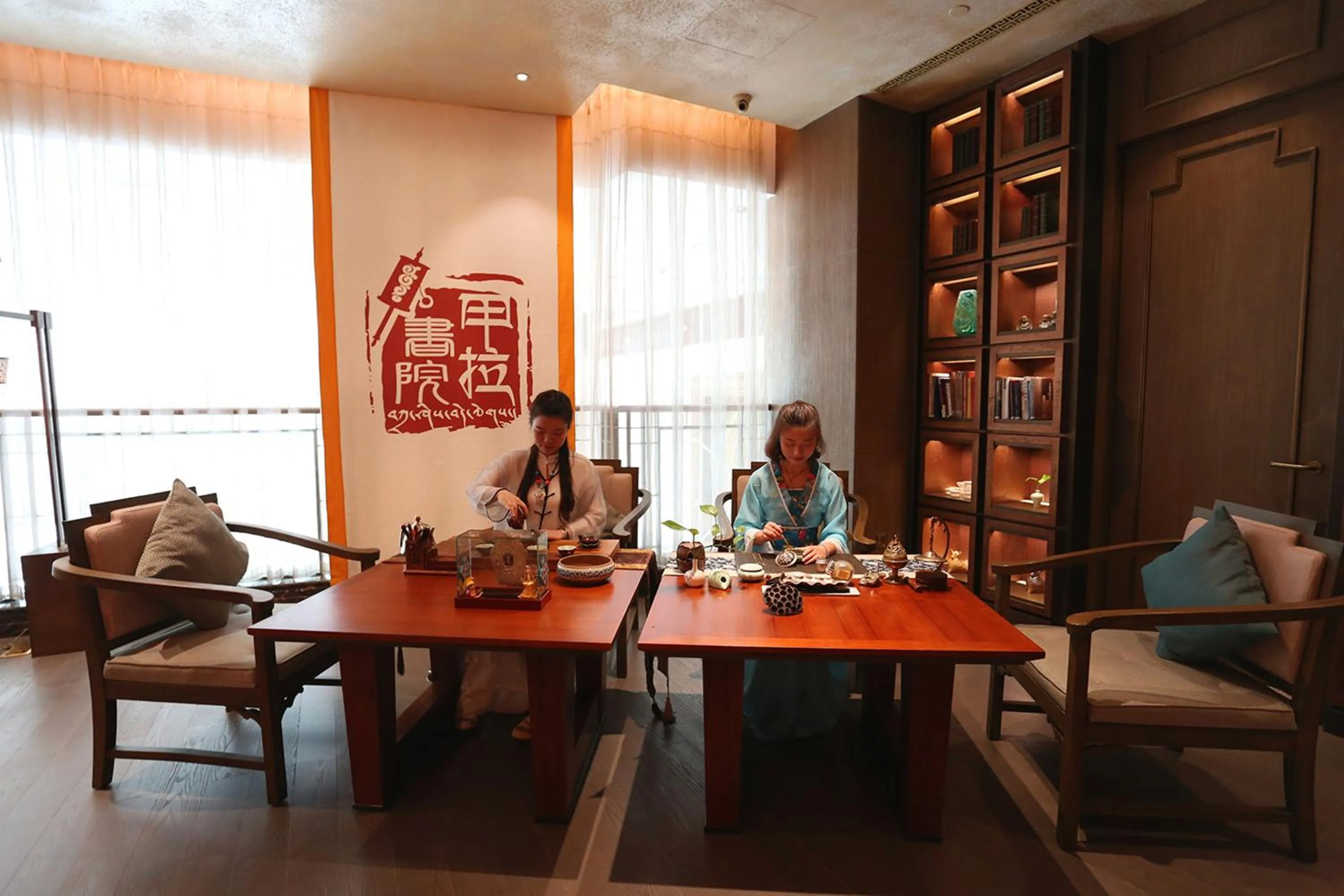 Area and facilities in Chengdu Tibetan Hotel