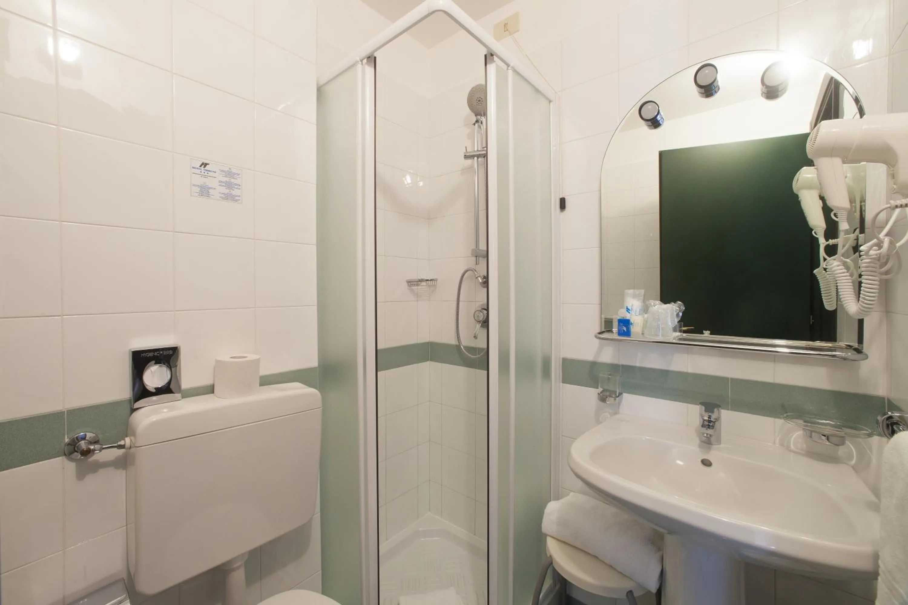 Bathroom in Hotel Tirreno