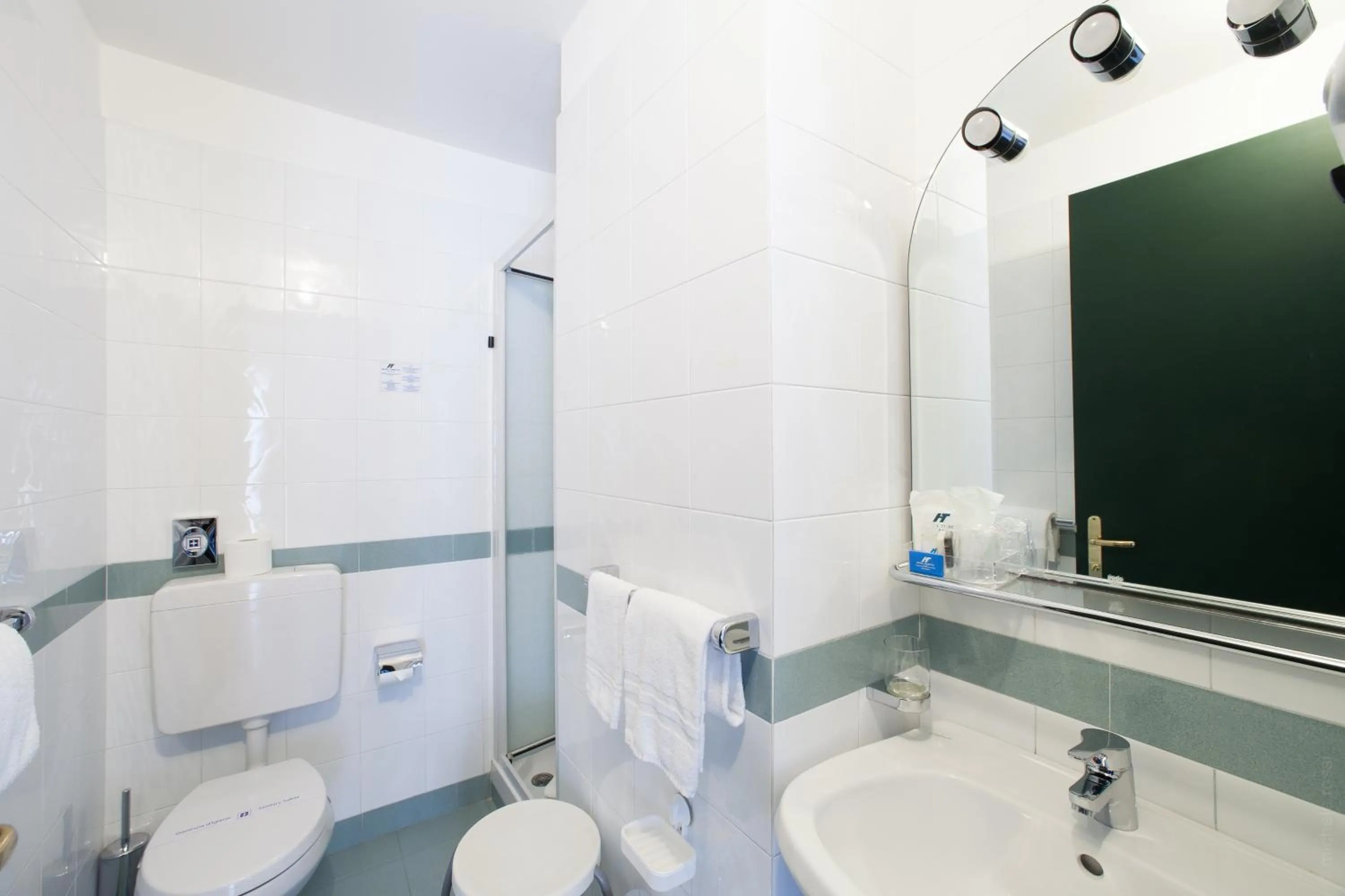 Bathroom in Hotel Tirreno