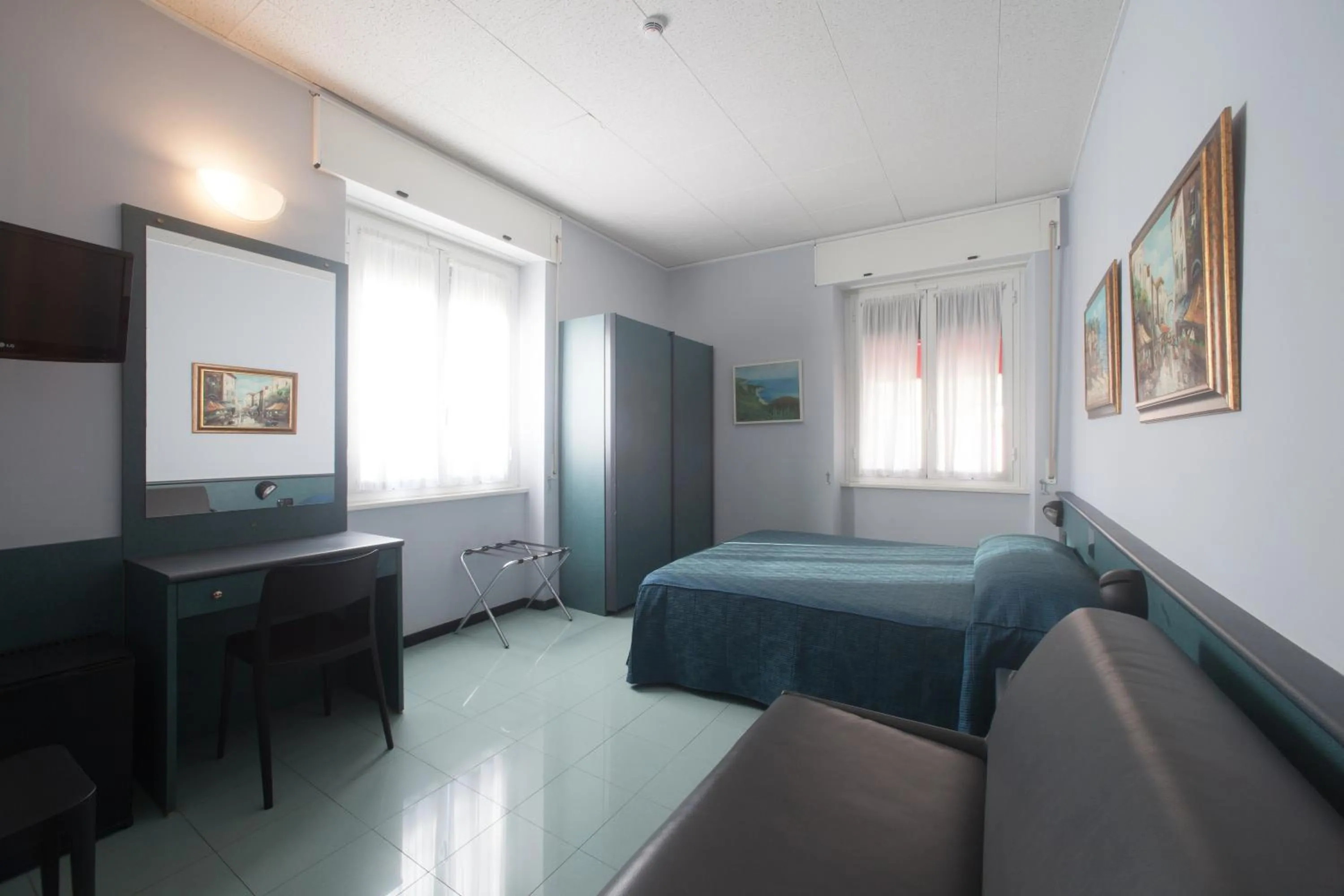 Bed in Hotel Tirreno