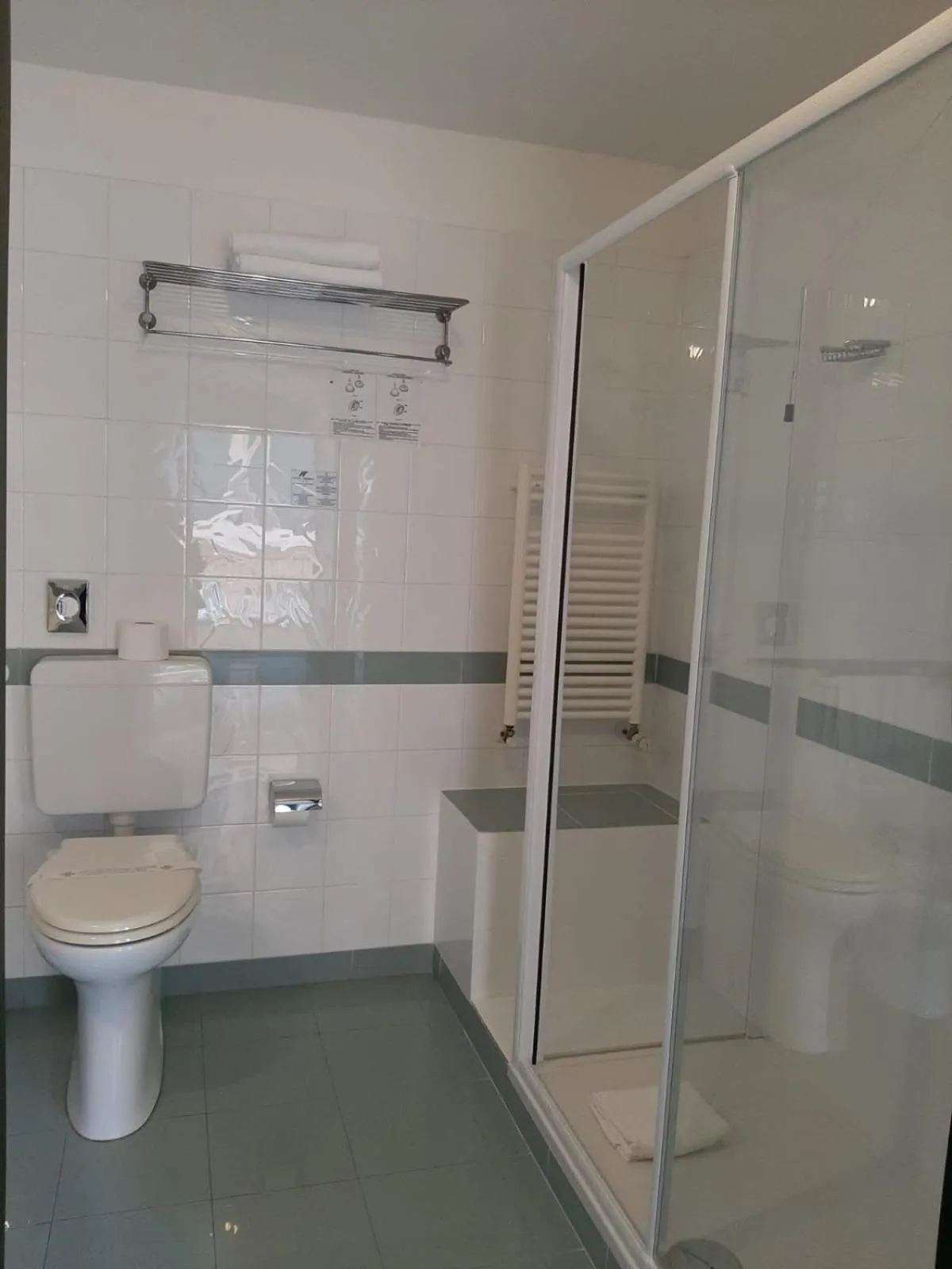 Bathroom in Hotel Tirreno