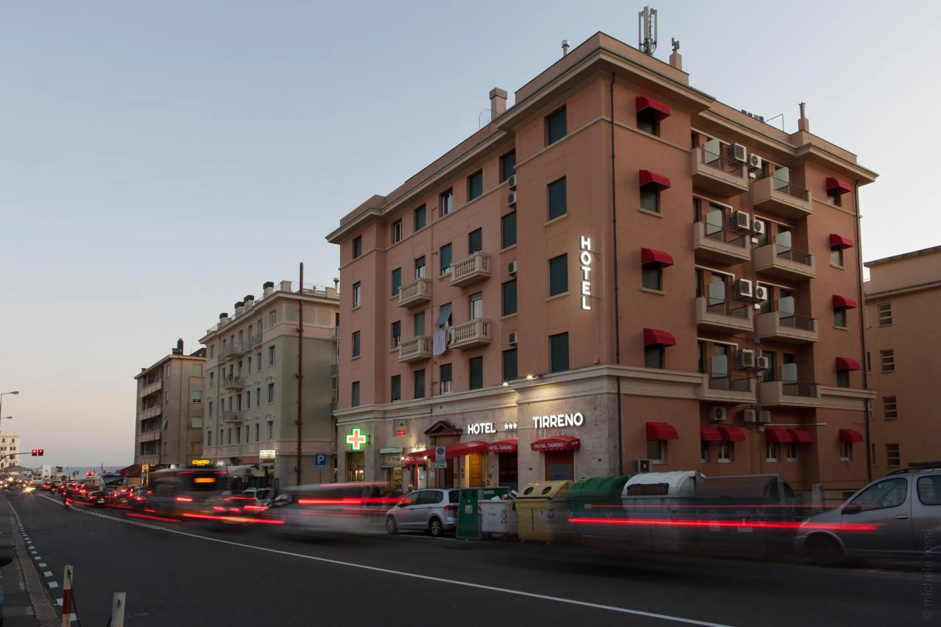 Facade/entrance in Hotel Tirreno