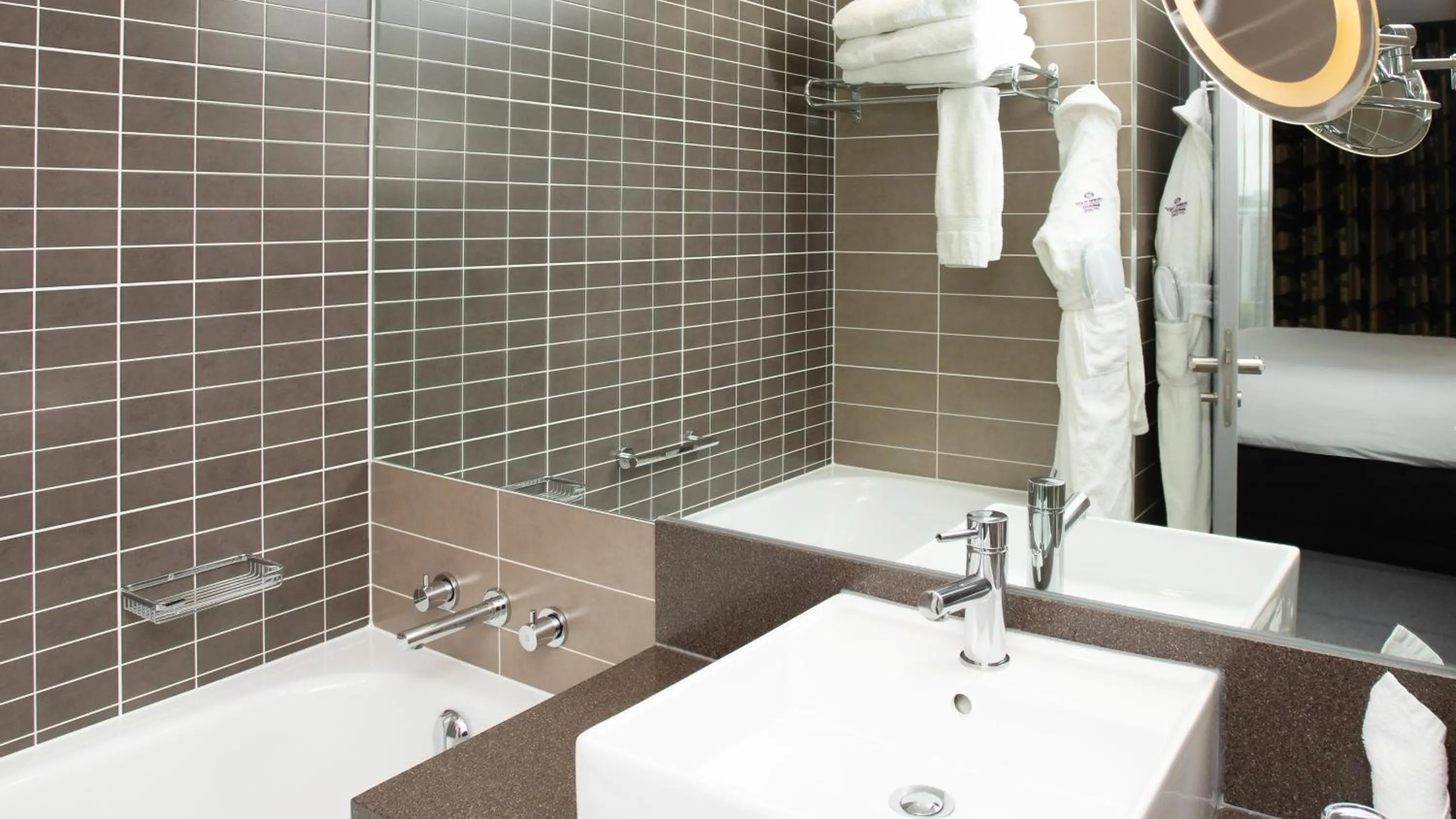 Bathroom in Crowne Plaza Manchester City Centre by IHG