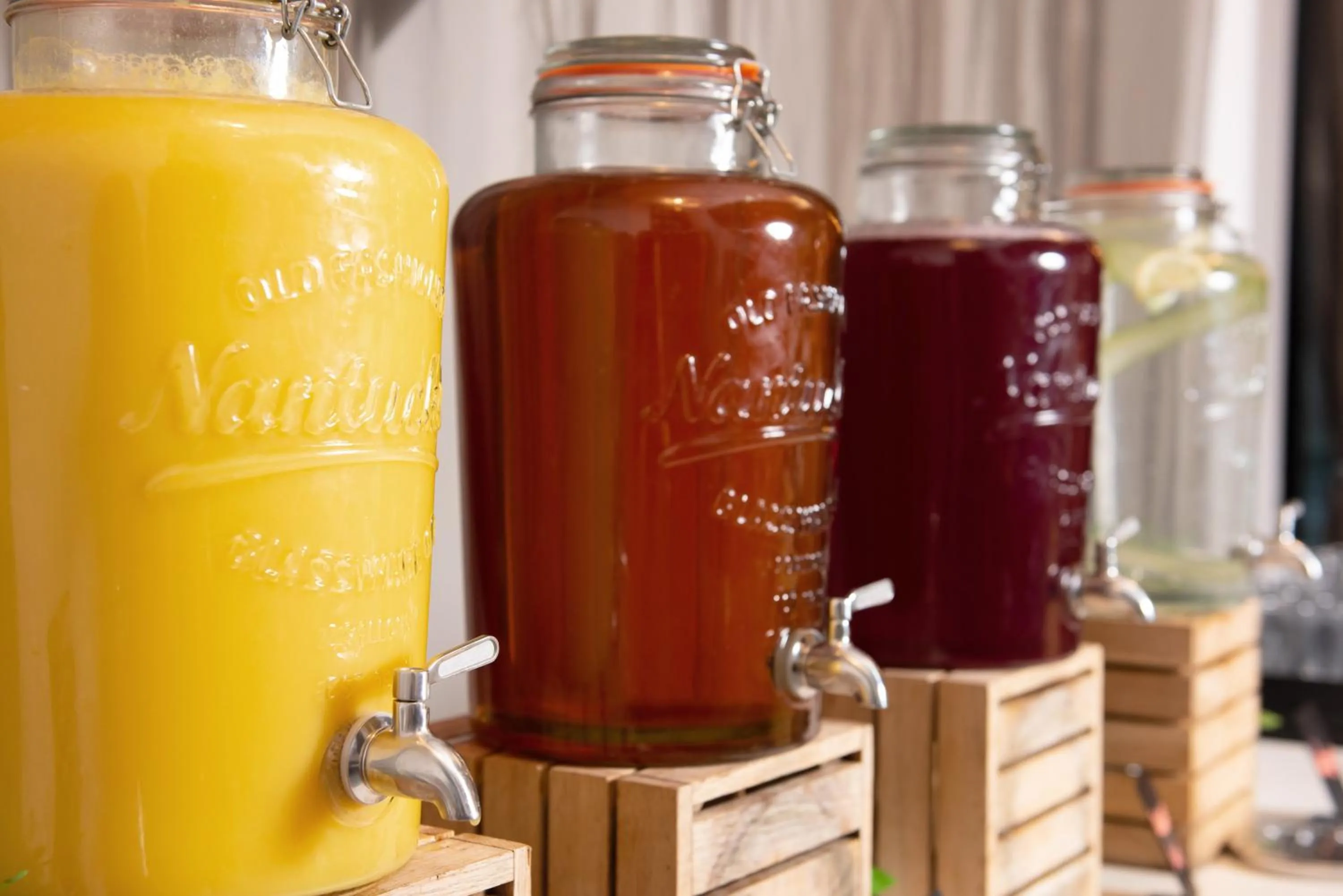 Breakfast in Crowne Plaza Manchester City Centre by IHG