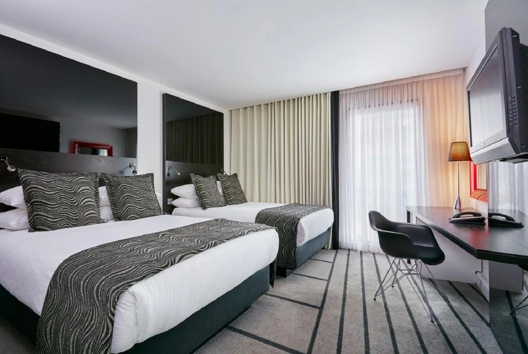 Photo of the whole room, Bed in Crowne Plaza Manchester City Centre by IHG