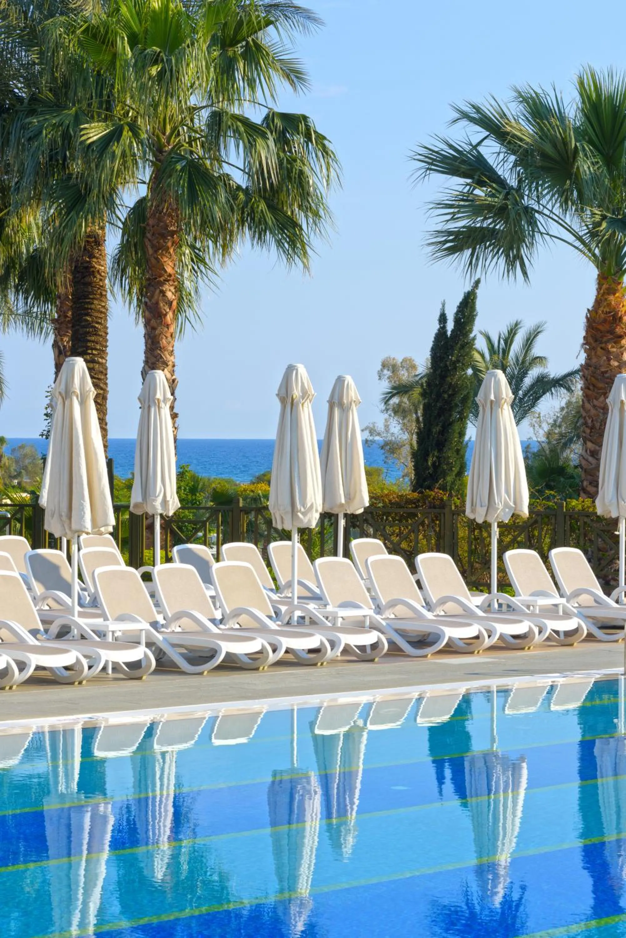 sunbed in Novum Garden Side Hotel