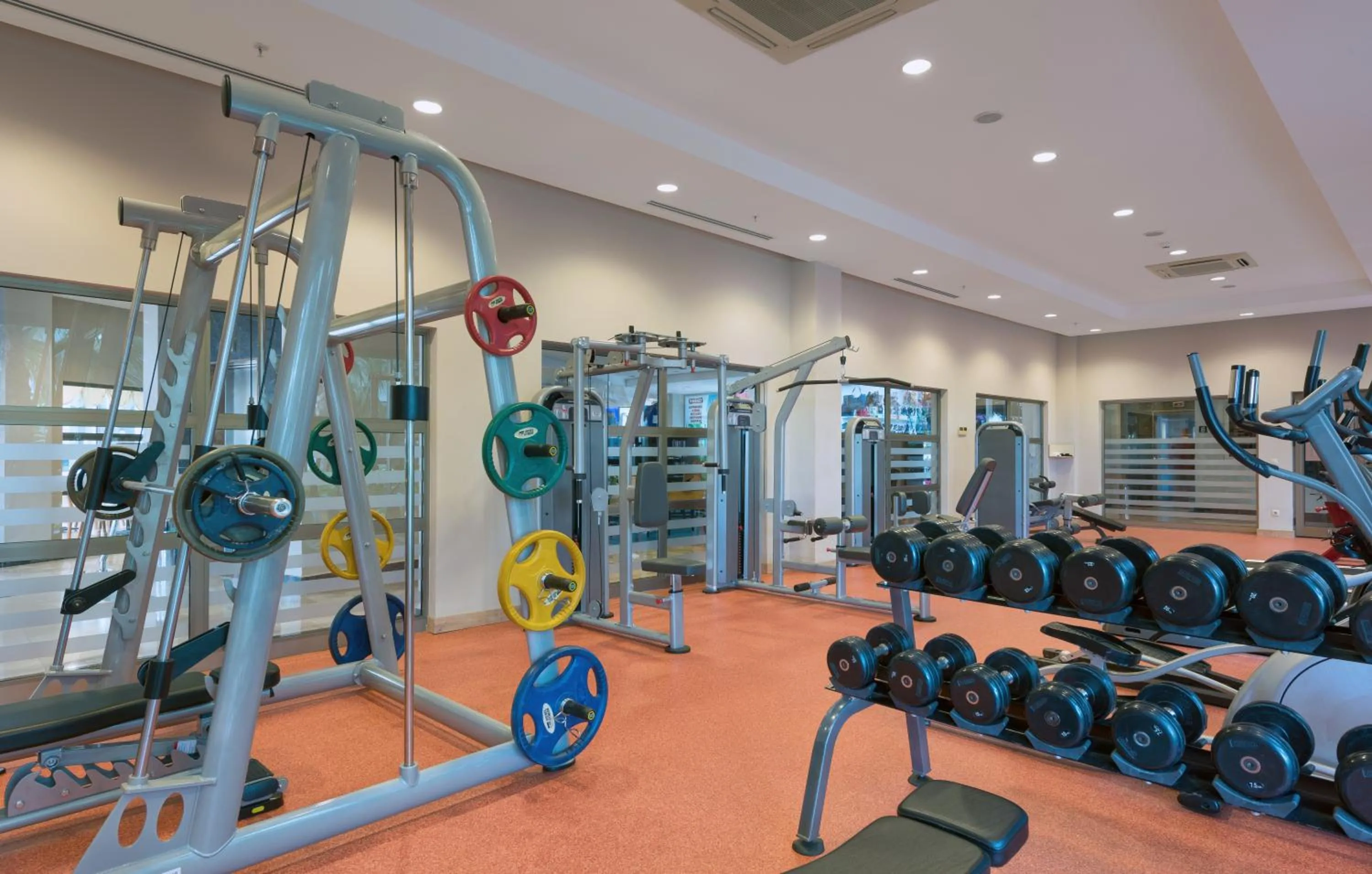 Fitness centre/facilities in Novum Garden Side Hotel