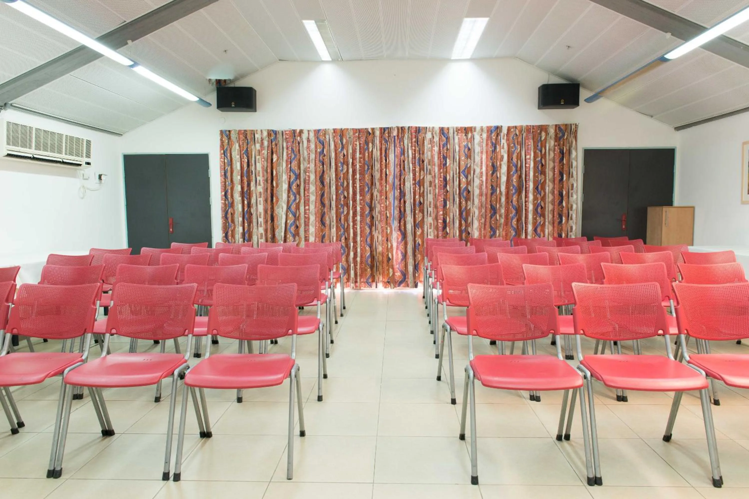 Business facilities in HI - Shlomi Hostel