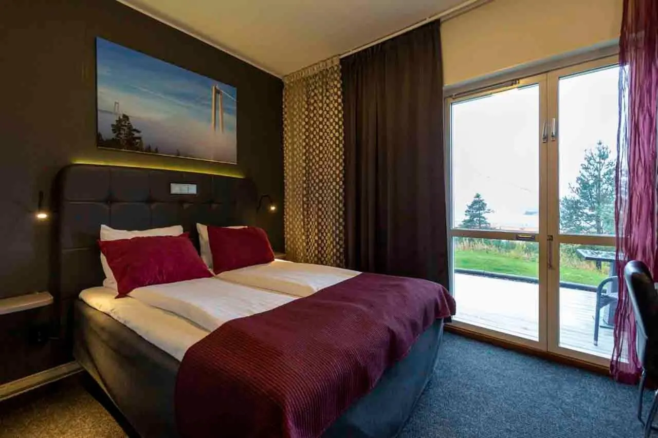 Bed in Hotell Höga Kusten