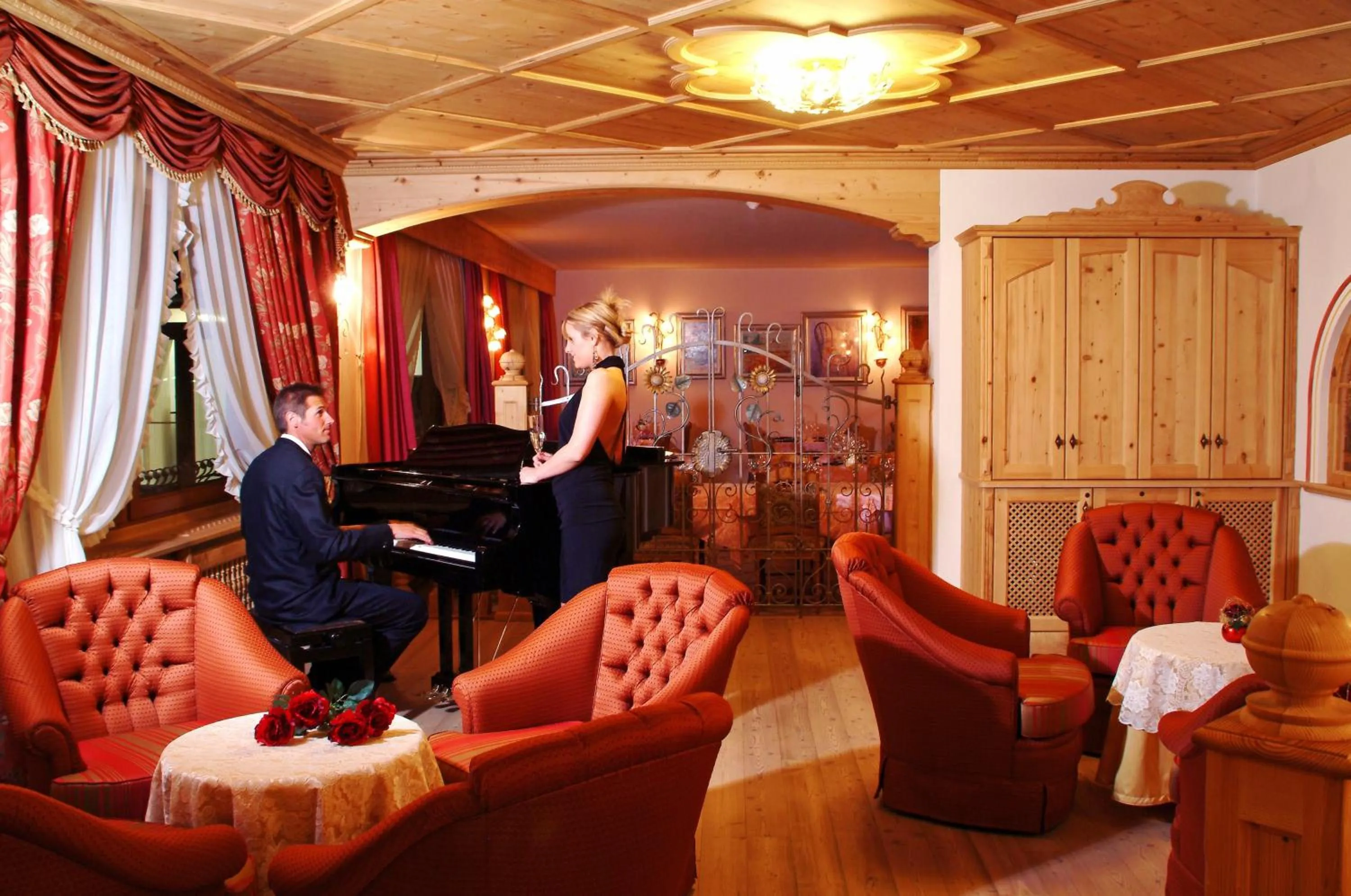 Communal lounge/ TV room in Hotel Malder