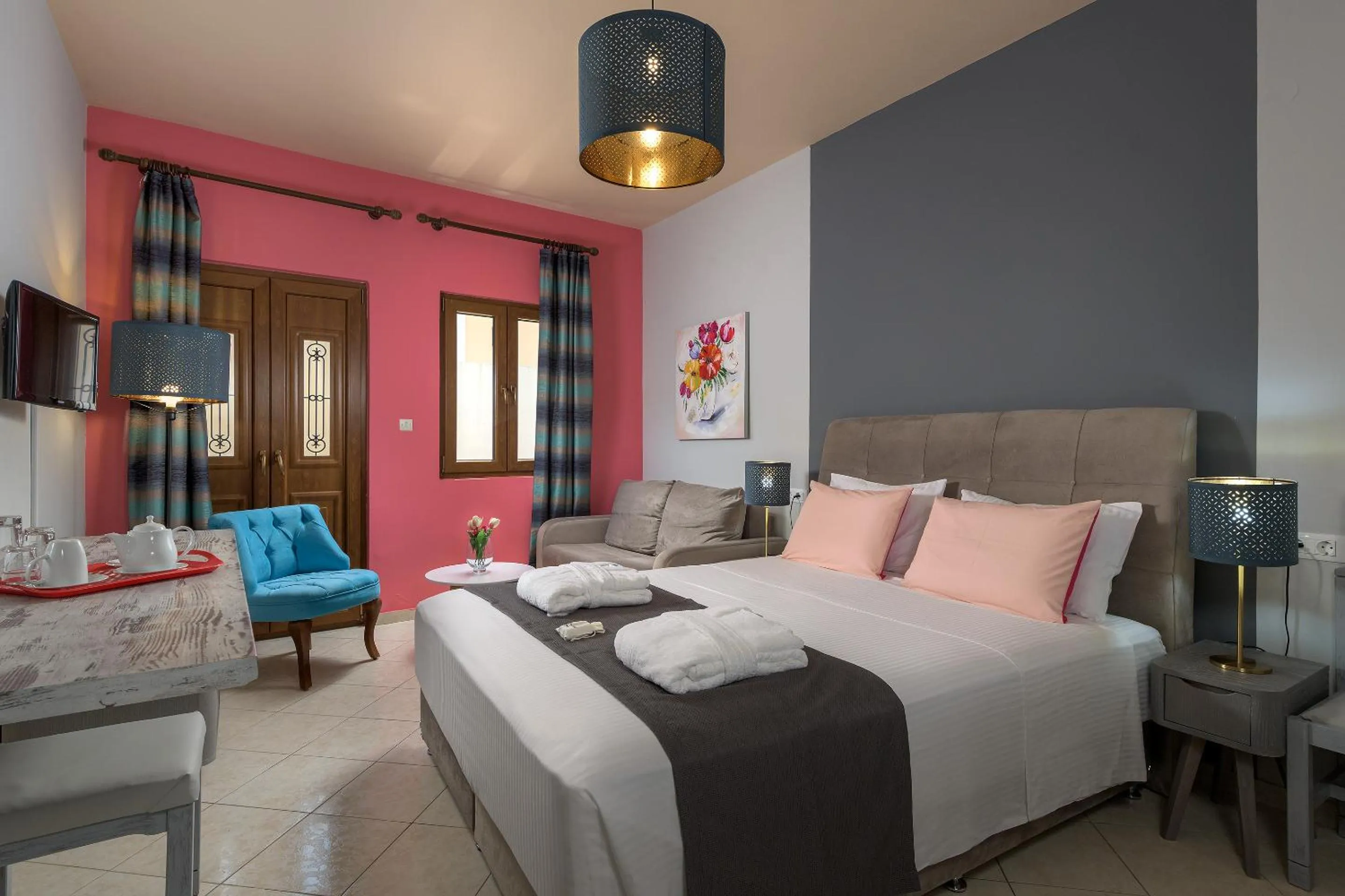 Grace Hotel & Studios