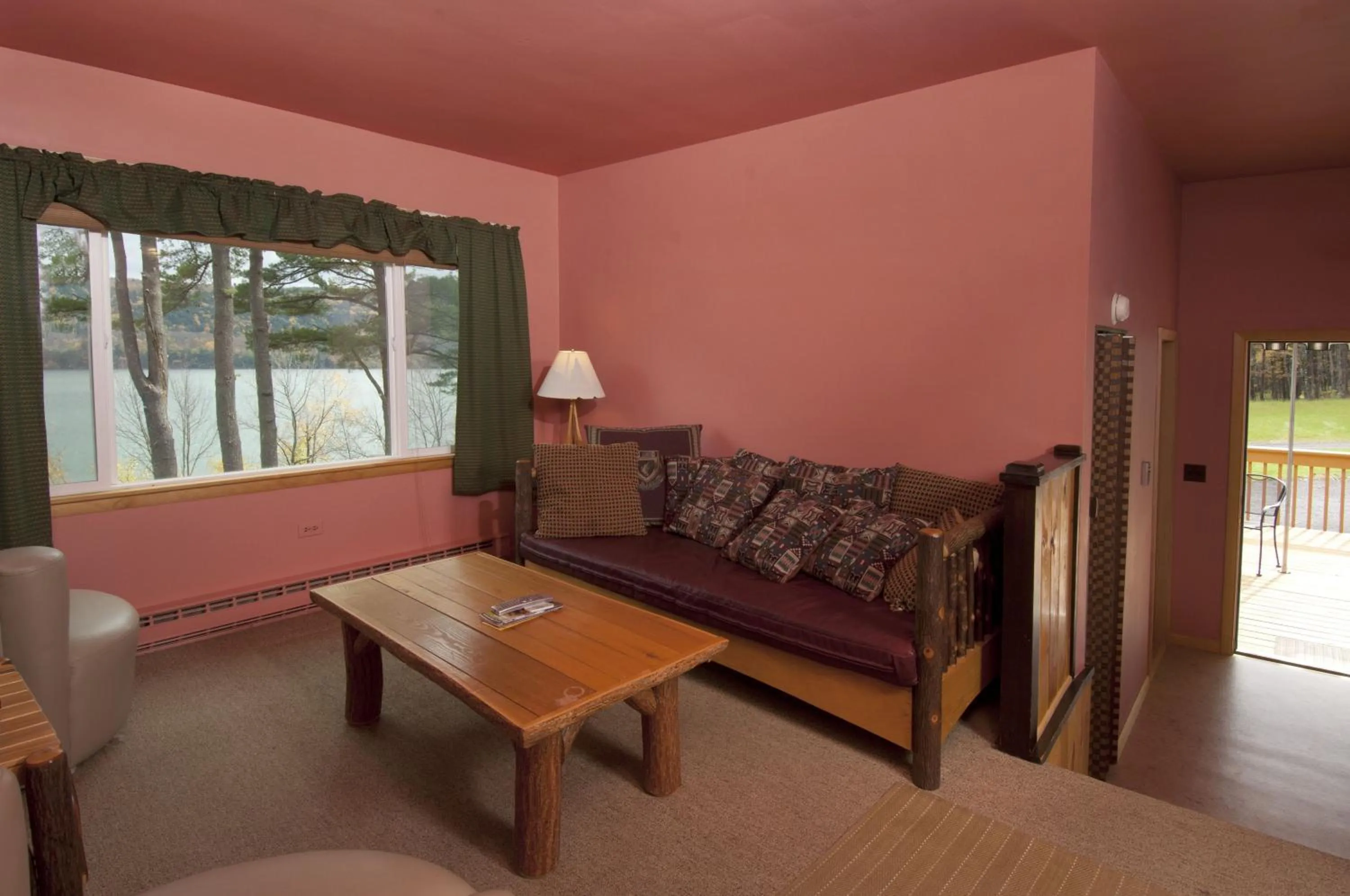 Cobblescote on the Lake