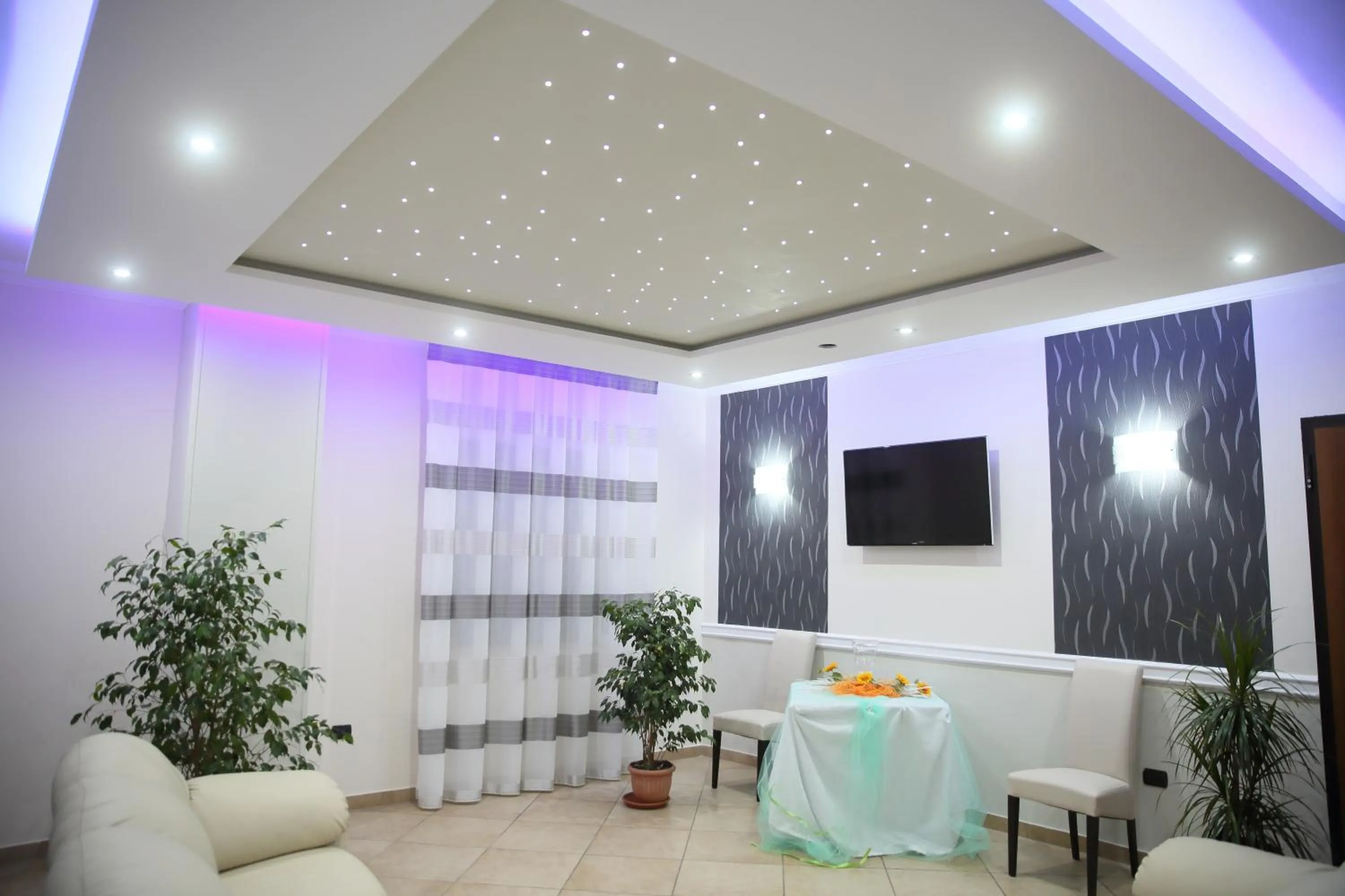 Communal lounge/ TV room in Hotel Dolce Stella