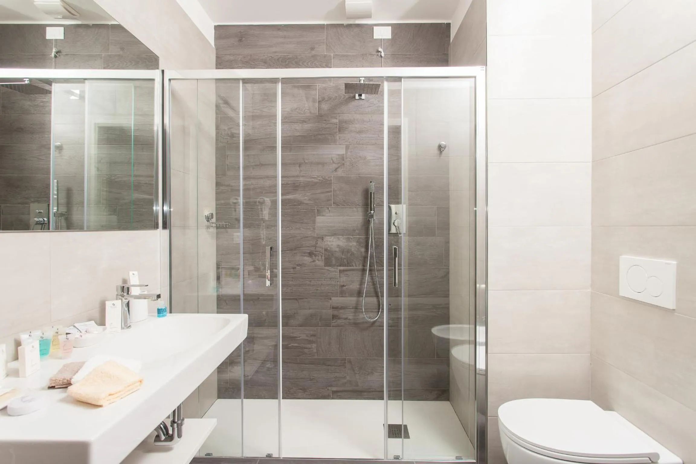 Bathroom in Hotel Nadir